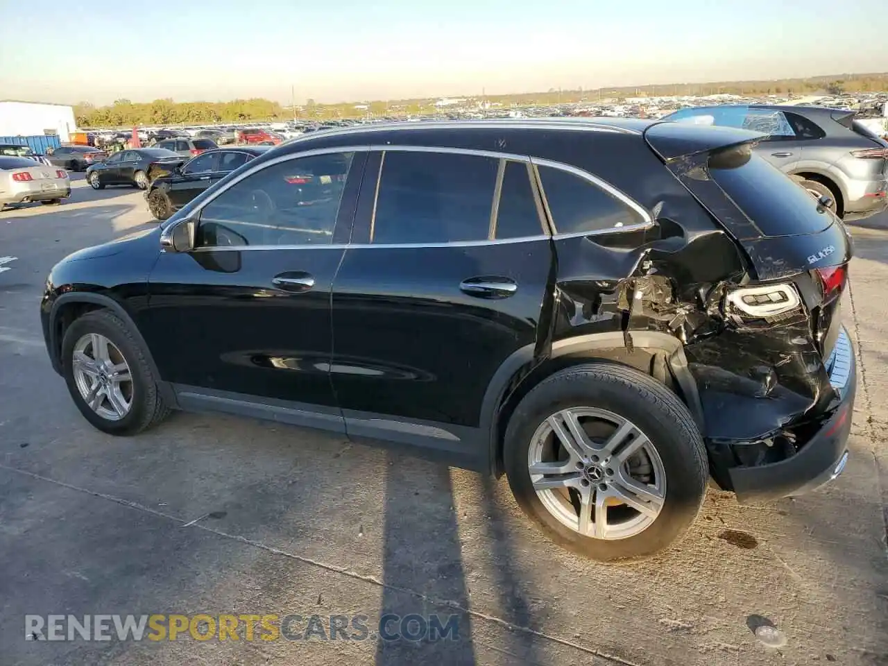 2 Photograph of a damaged car W1N4N4HB3MJ199182 MERCEDES-BENZ GLA-CLASS 2021