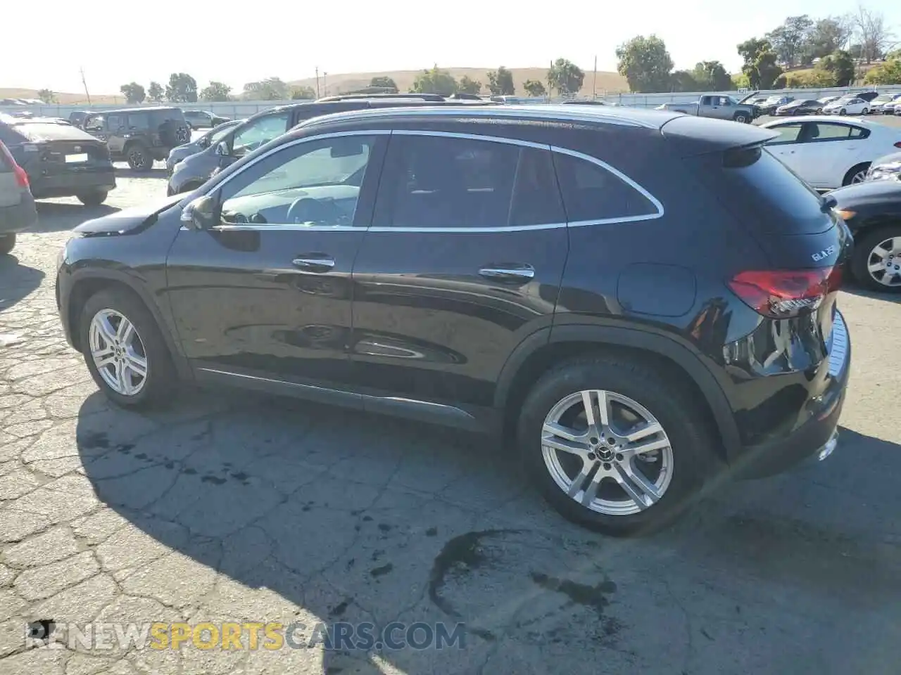 2 Photograph of a damaged car W1N4N4HB5MJ148038 MERCEDES-BENZ GLA-CLASS 2021