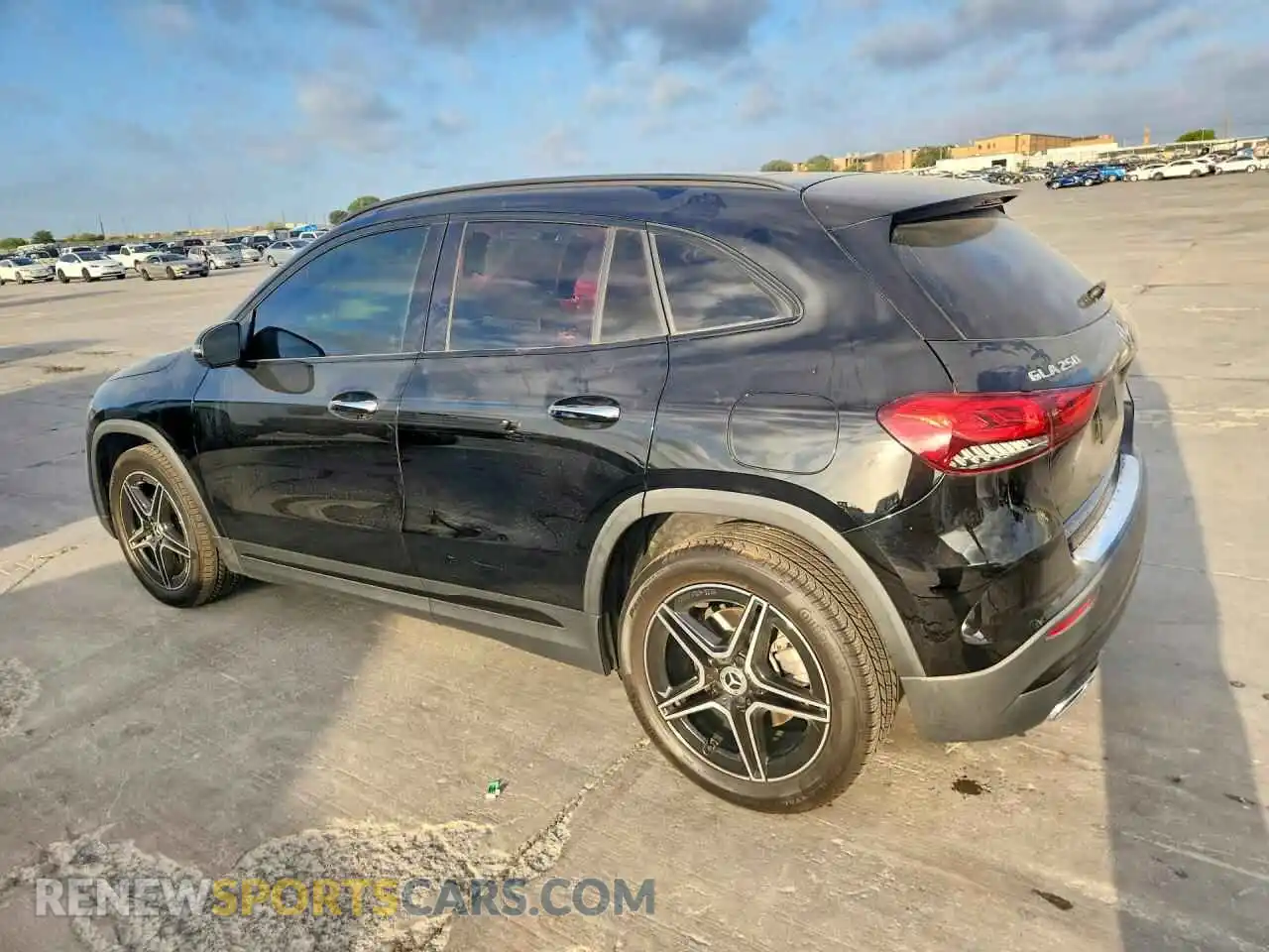 2 Photograph of a damaged car W1N4N4HB7MJ280735 MERCEDES-BENZ GLA-CLASS 2021