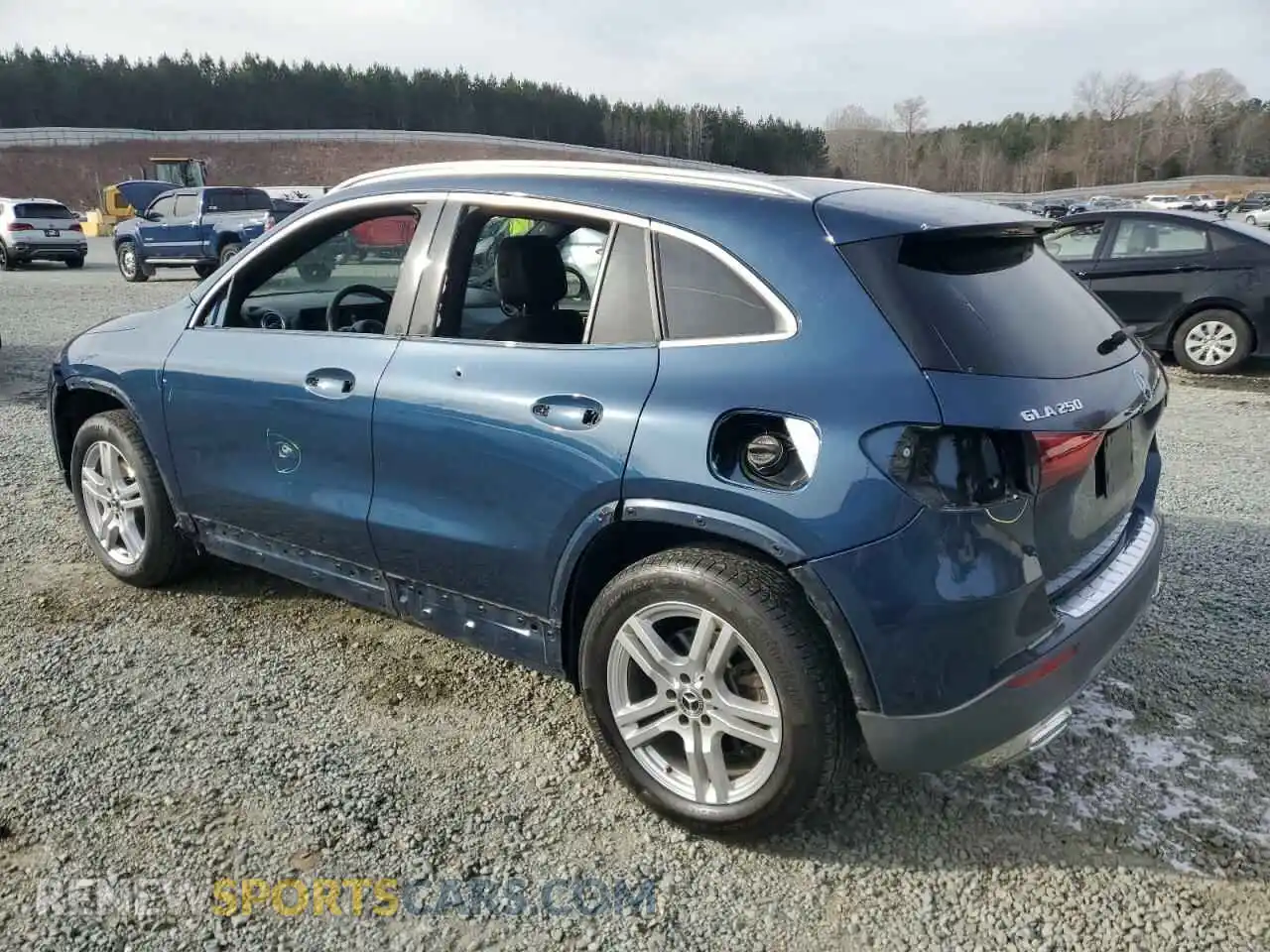 2 Photograph of a damaged car W1N4N4HB8MJ252099 MERCEDES-BENZ GLA-CLASS 2021