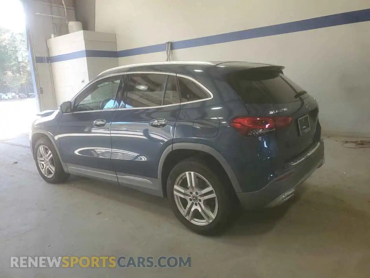 2 Photograph of a damaged car W1N4N4HBXMJ186977 MERCEDES-BENZ GLA-CLASS 2021