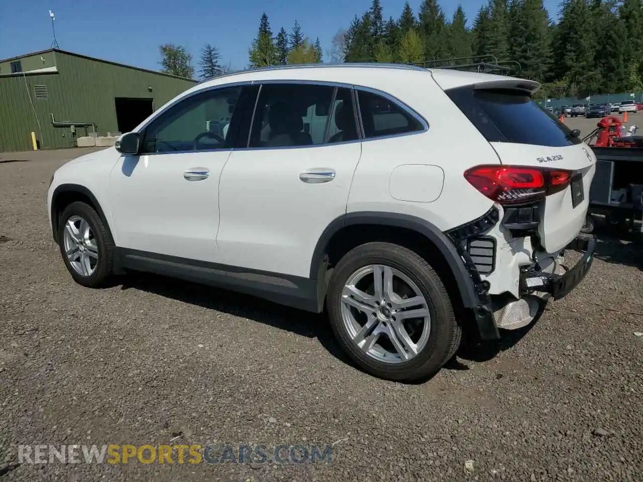 2 Photograph of a damaged car W1N4N4HBXMJ272662 MERCEDES-BENZ GLA-CLASS 2021