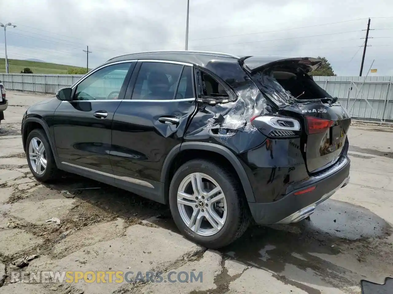 2 Photograph of a damaged car W1N4N4HB0PJ536587 MERCEDES-BENZ GLA-CLASS 2023