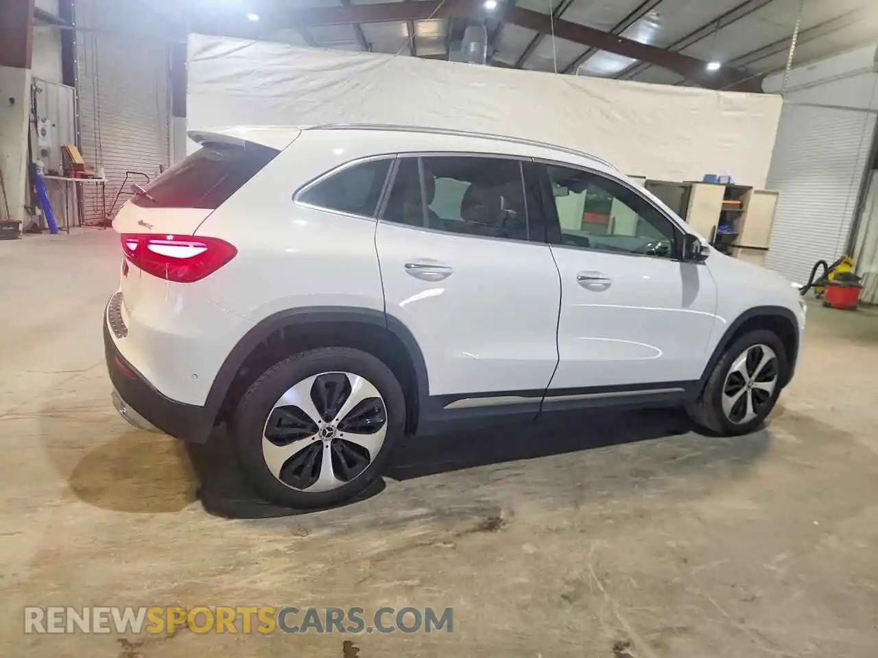 3 Photograph of a damaged car W1N4N4HB7SJ736116 MERCEDES-BENZ GLA-CLASS 2025