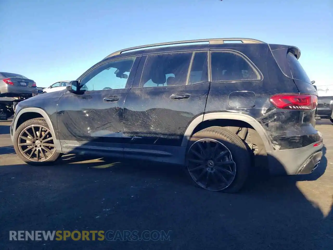 2 Photograph of a damaged car W1N4M4GB6MW101849 MERCEDES-BENZ GLB 2021