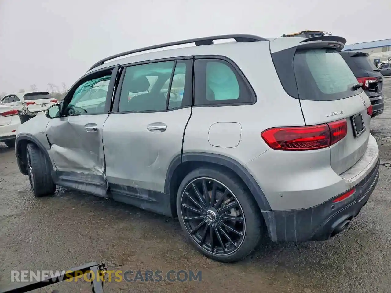 2 Photograph of a damaged car W1N4M5BBXRW366701 MERCEDES-BENZ GLB 2024