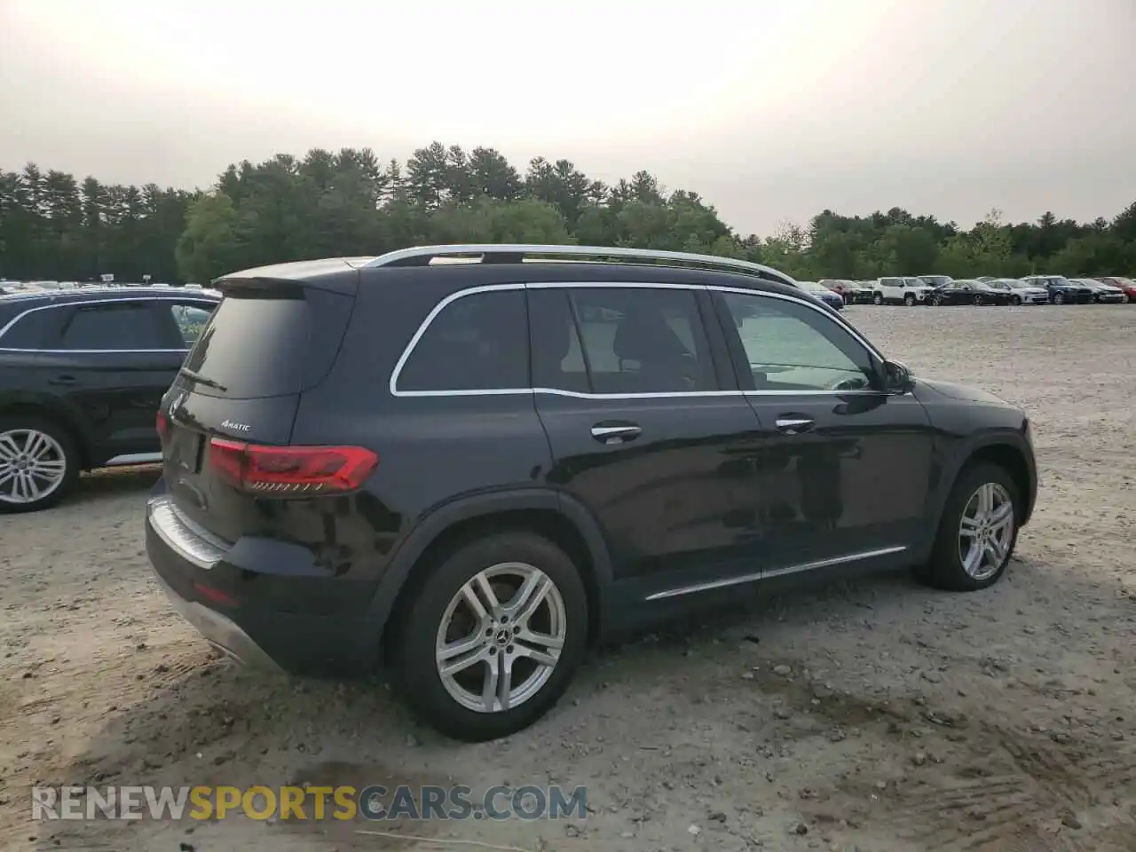 3 Photograph of a damaged car WDC4M4HB8LW007017 MERCEDES-BENZ GLB-CLASS 2020