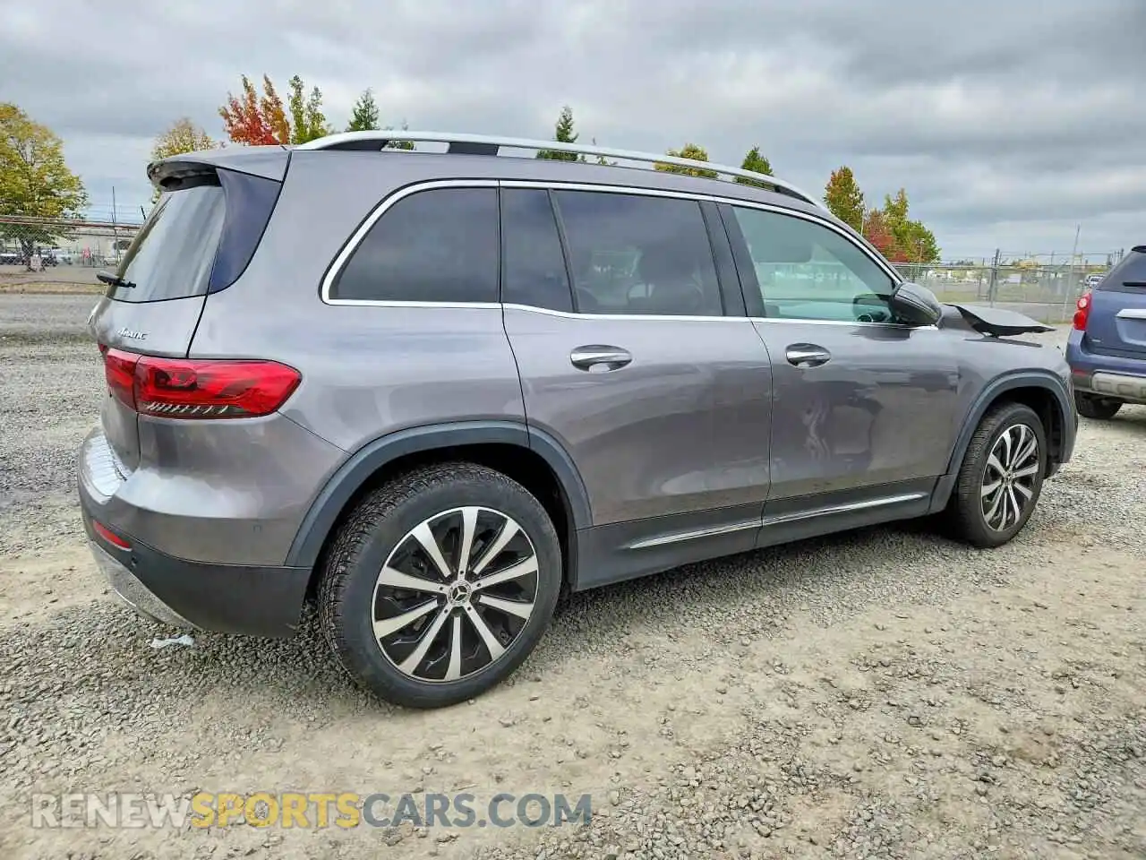 3 Photograph of a damaged car W1N4M4HB1MW092587 MERCEDES-BENZ GLB-CLASS 2021