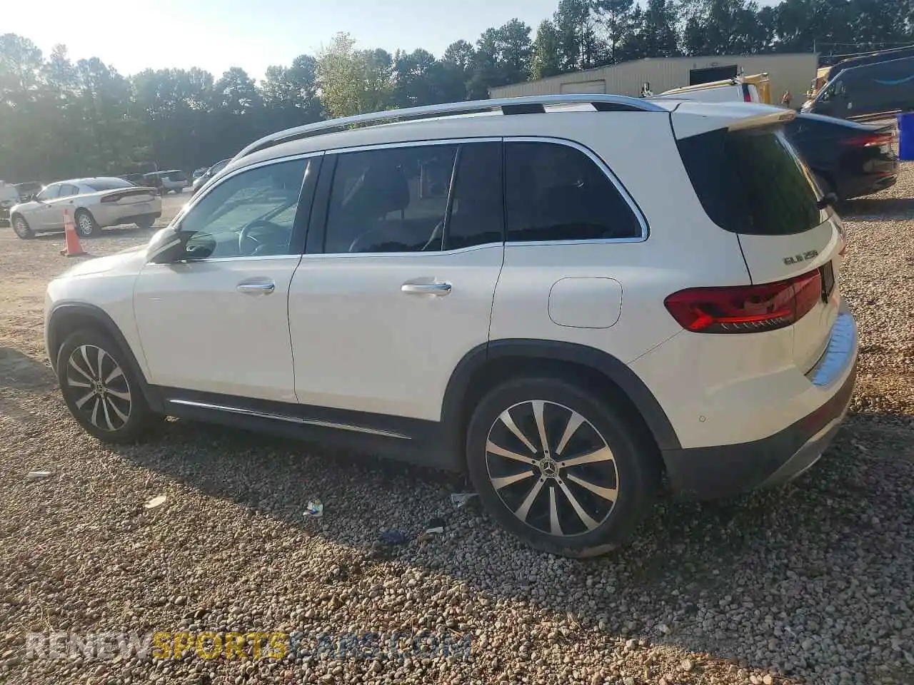 2 Photograph of a damaged car W1N4M4HB4MW085861 MERCEDES-BENZ GLB-CLASS 2021
