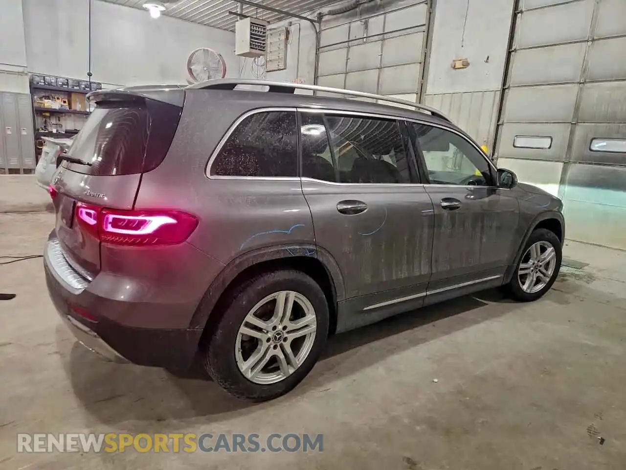 3 Фотография поврежденного автомобиля W1N4M4HB8MW105089 MERCEDES-BENZ GLB-CLASS 2021