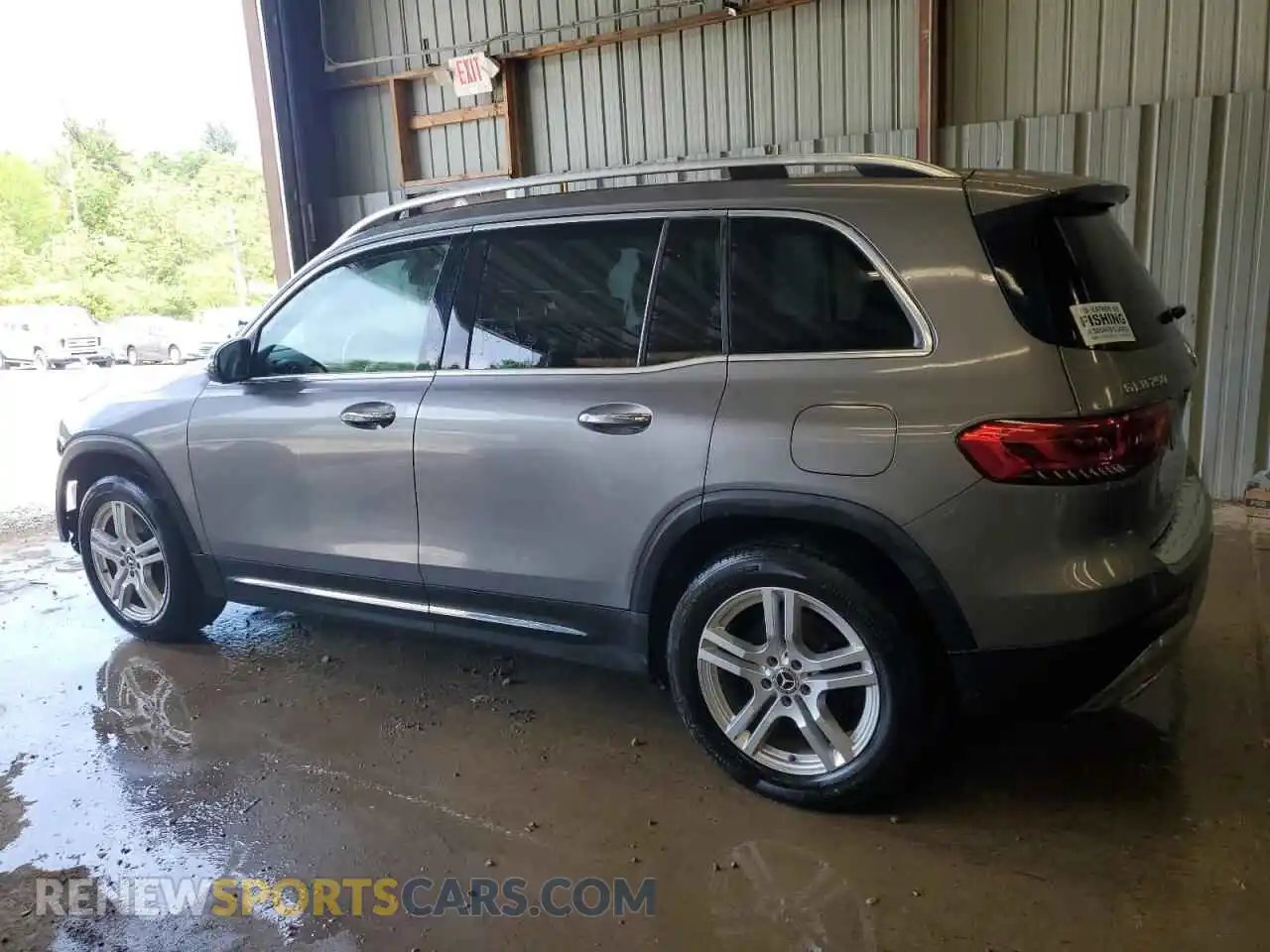 2 Photograph of a damaged car W1N4M4HBXMW135291 MERCEDES-BENZ GLB-CLASS 2021
