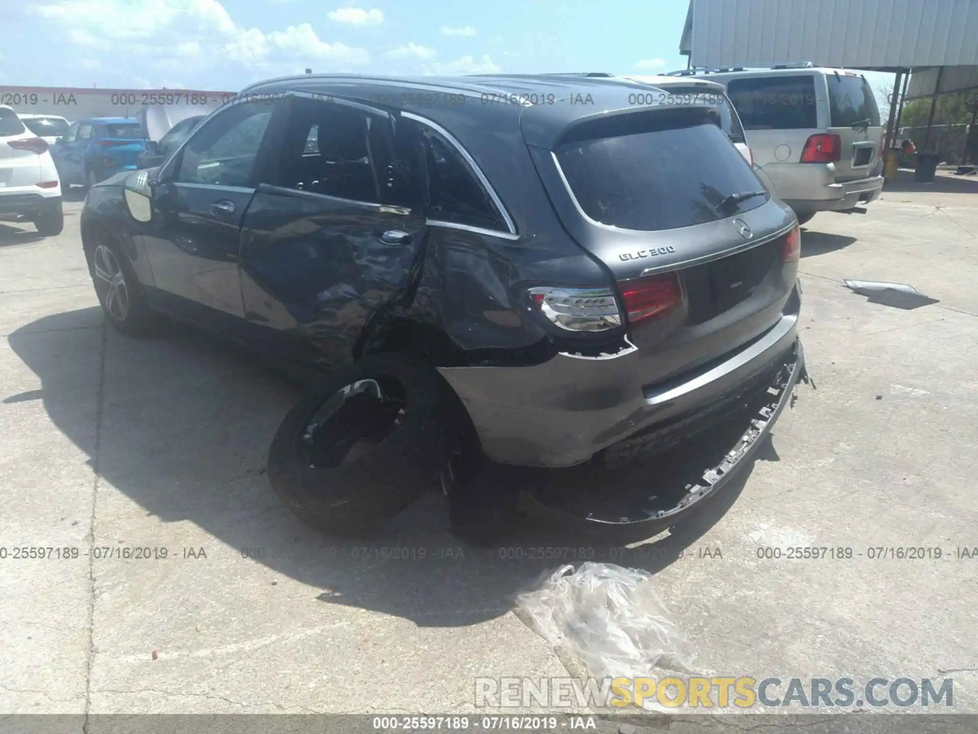 3 Photograph of a damaged car WDC0G4KB7KV123988 MERCEDES-BENZ GLC 2019