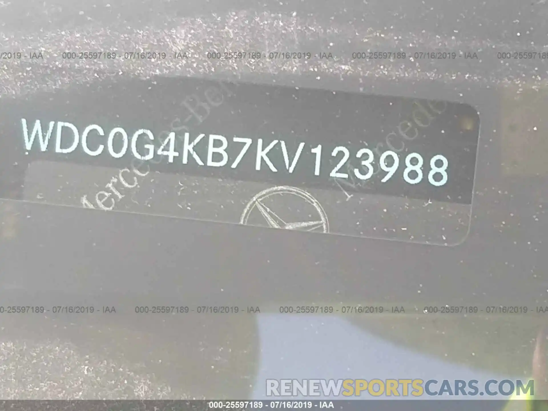 9 Photograph of a damaged car WDC0G4KB7KV123988 MERCEDES-BENZ GLC 2019