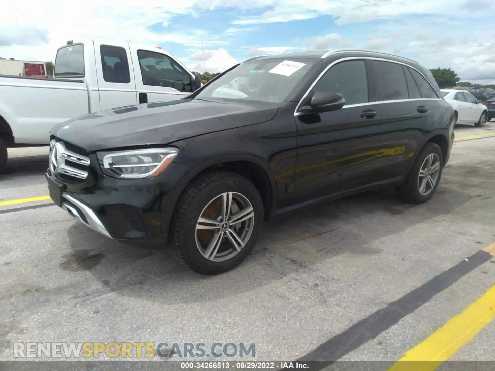 2 Photograph of a damaged car WDC0G8DB3LF698864 MERCEDES-BENZ GLC 2020