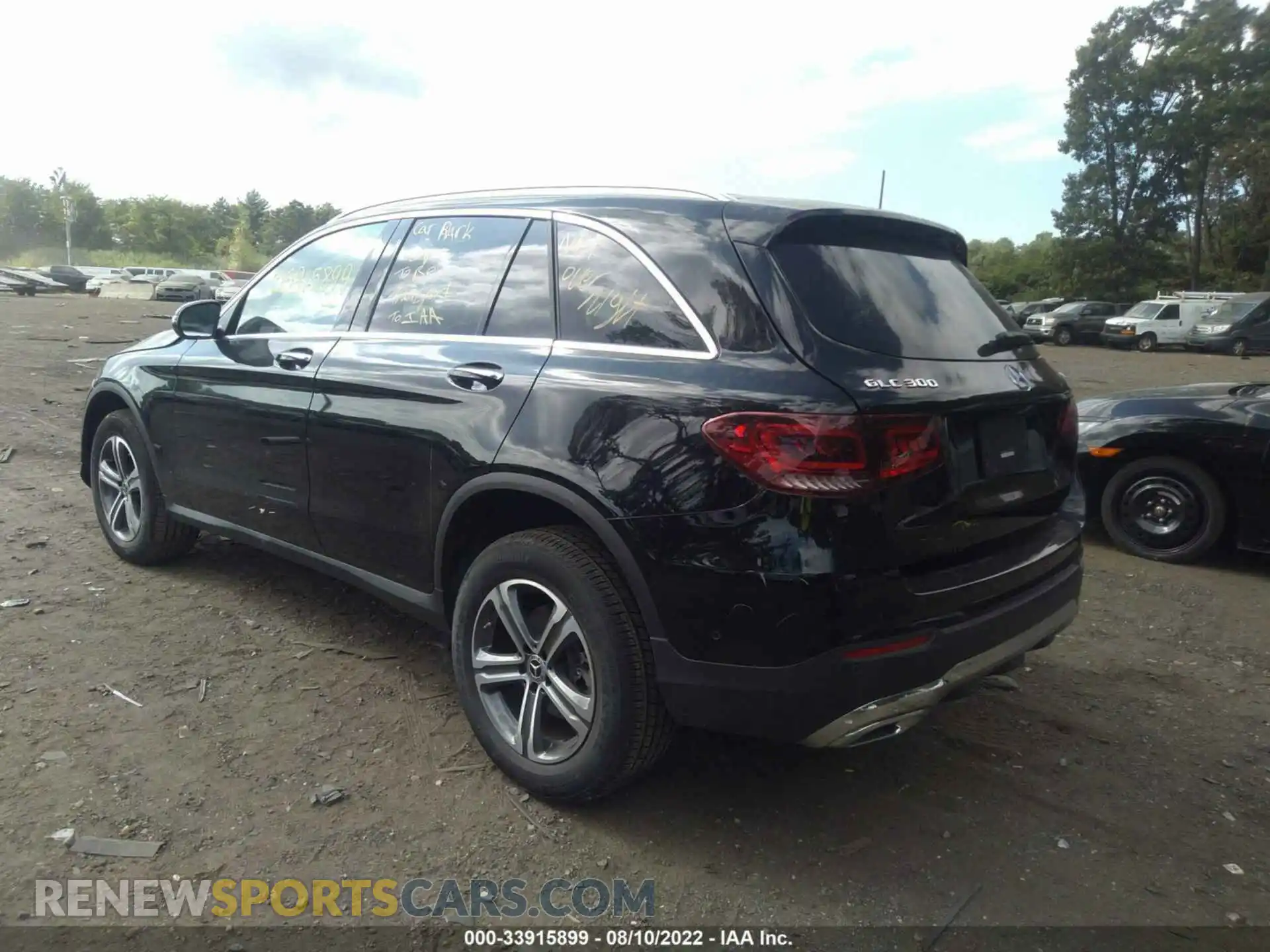 3 Photograph of a damaged car W1N0G8EBXMF972592 MERCEDES-BENZ GLC 2021