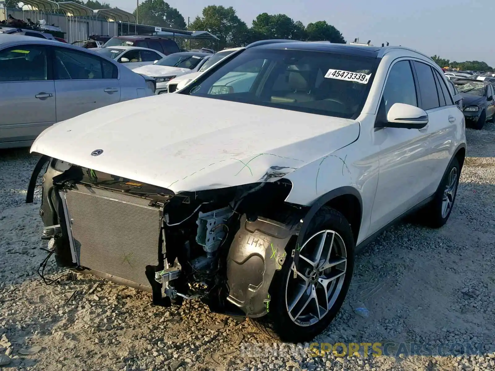 2 Photograph of a damaged car WDC0G4JB3KV180299 MERCEDES-BENZ GLC 300 2019