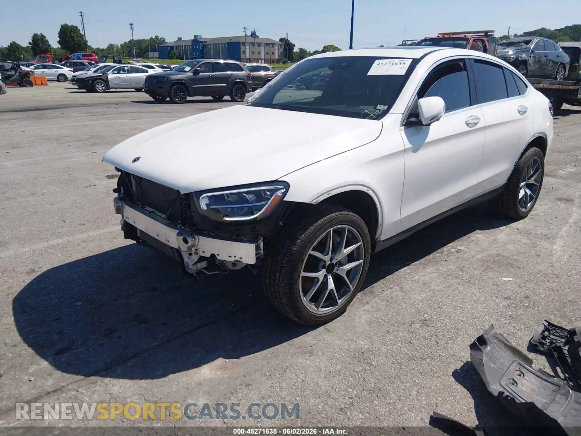 2 Photograph of a damaged car W1N0J8EB0PG161996 MERCEDES-BENZ GLC 300 2023