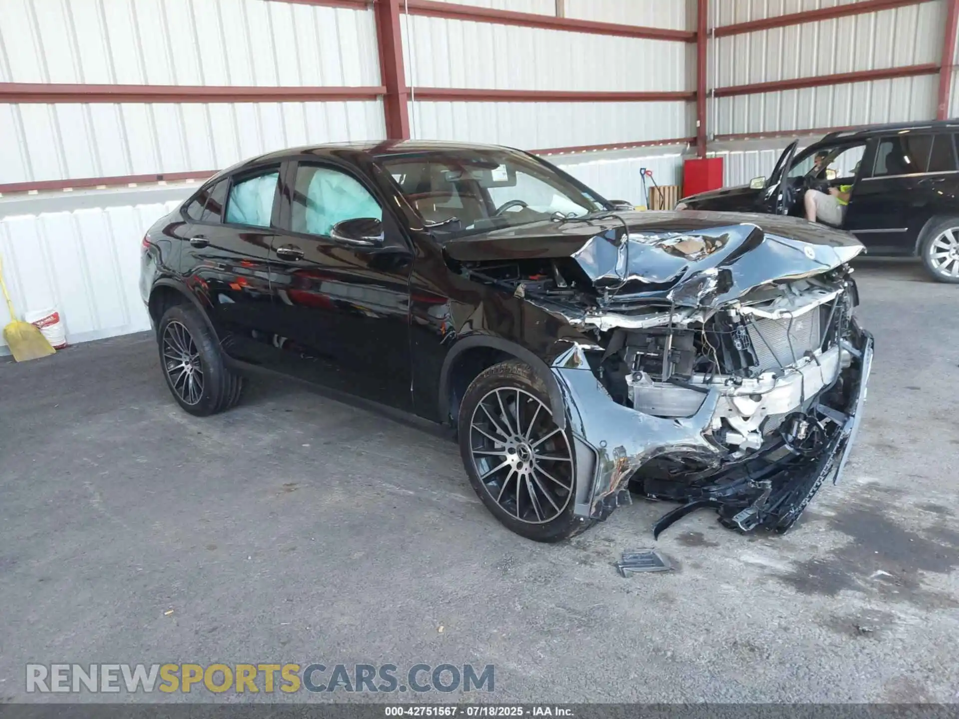 1 Photograph of a damaged car W1N0J8EB8PG121908 MERCEDES-BENZ GLC 300 2023