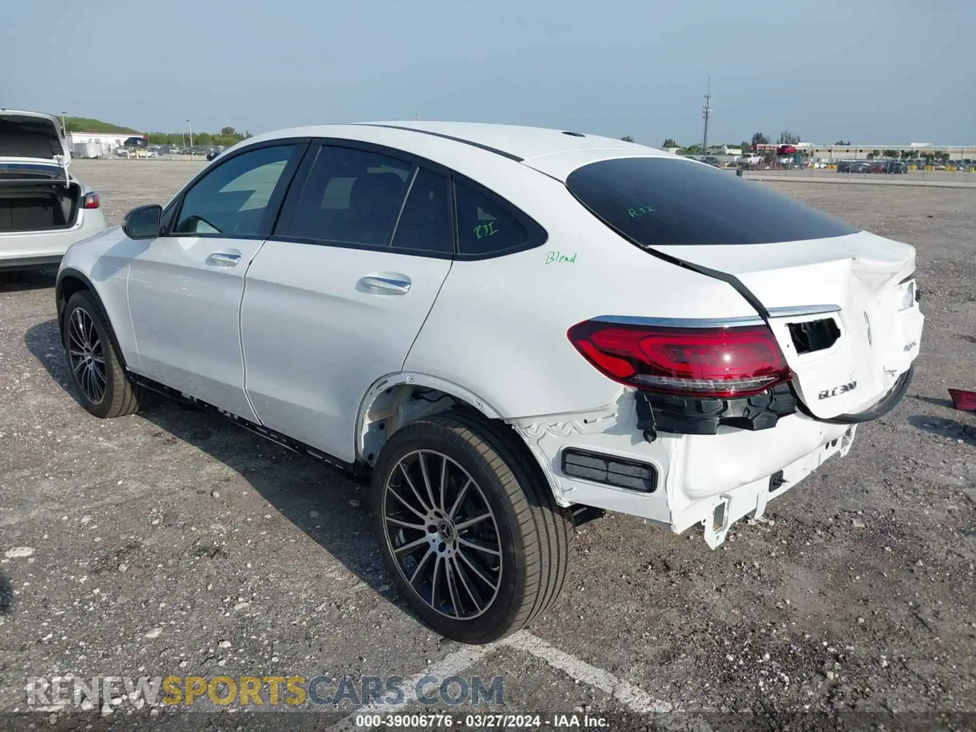 3 Photograph of a damaged car W1N0J8EB8PG160983 MERCEDES-BENZ GLC 300 2023
