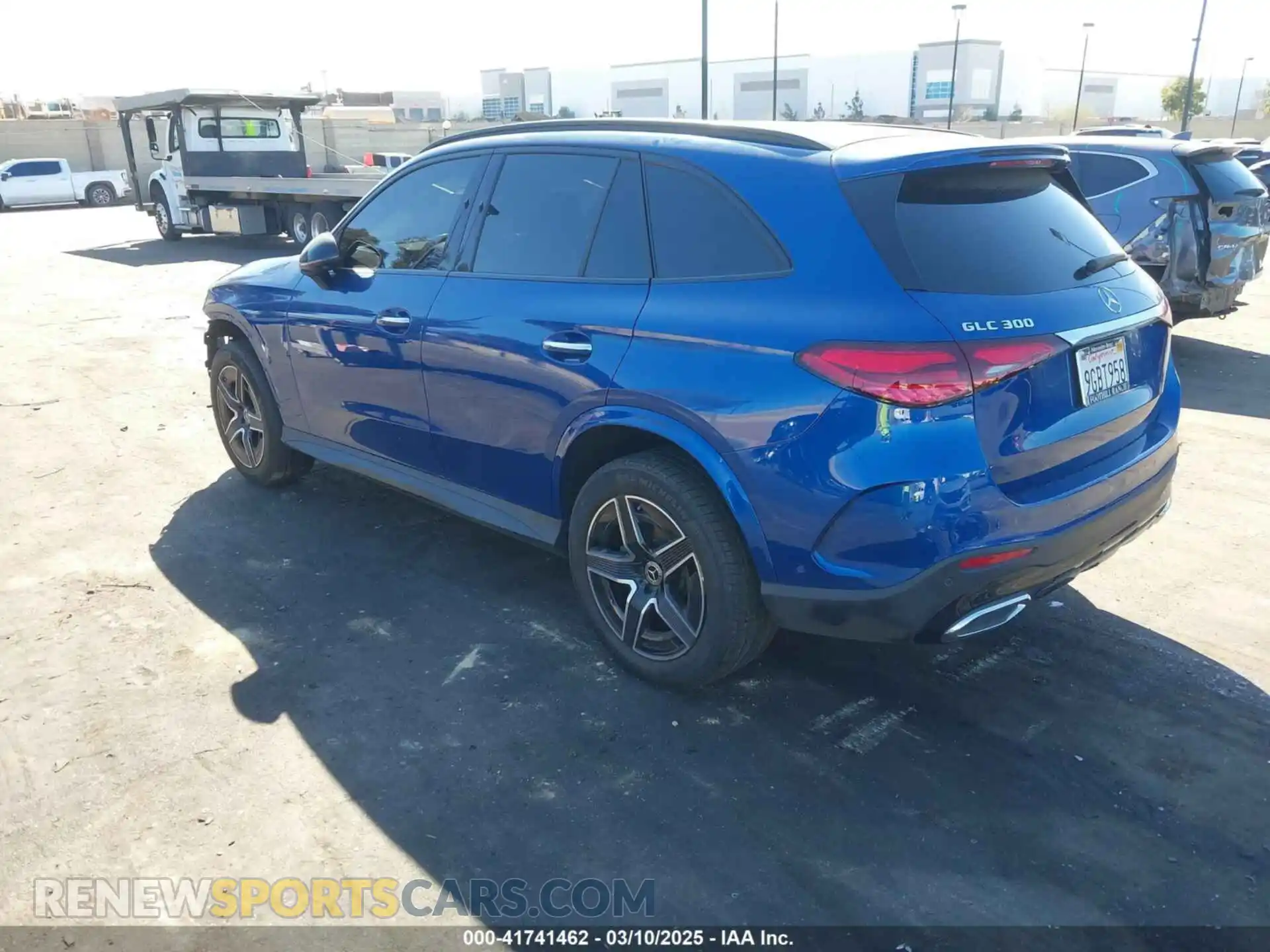 3 Photograph of a damaged car W1NKM4GB1PU017705 MERCEDES-BENZ GLC 300 2023