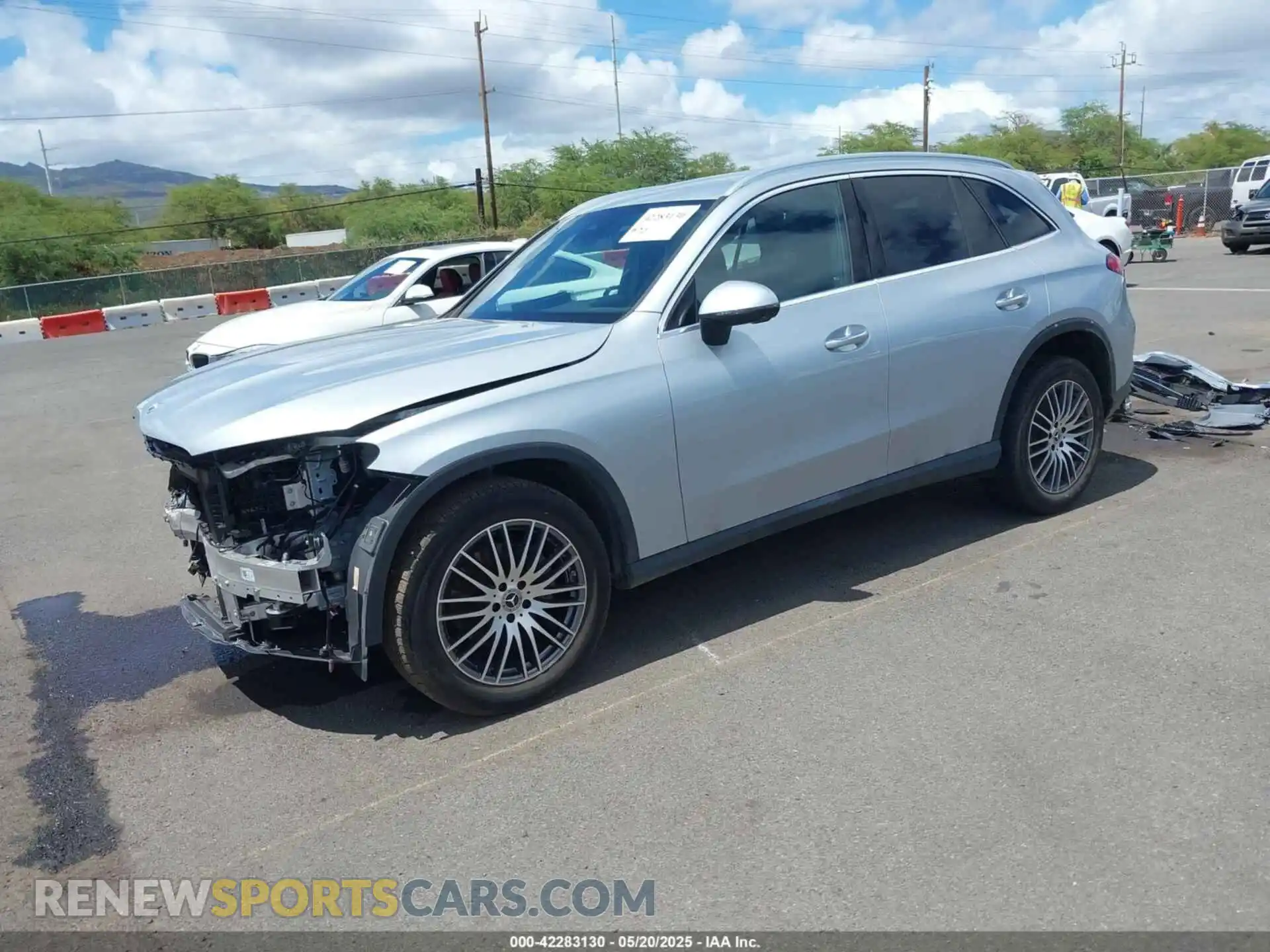2 Photograph of a damaged car W1NKM4GB2PF043878 MERCEDES-BENZ GLC 300 2023