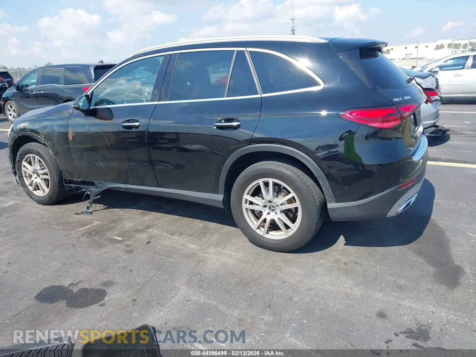 3 Photograph of a damaged car W1NKM4GB5PU022602 MERCEDES-BENZ GLC 300 2023