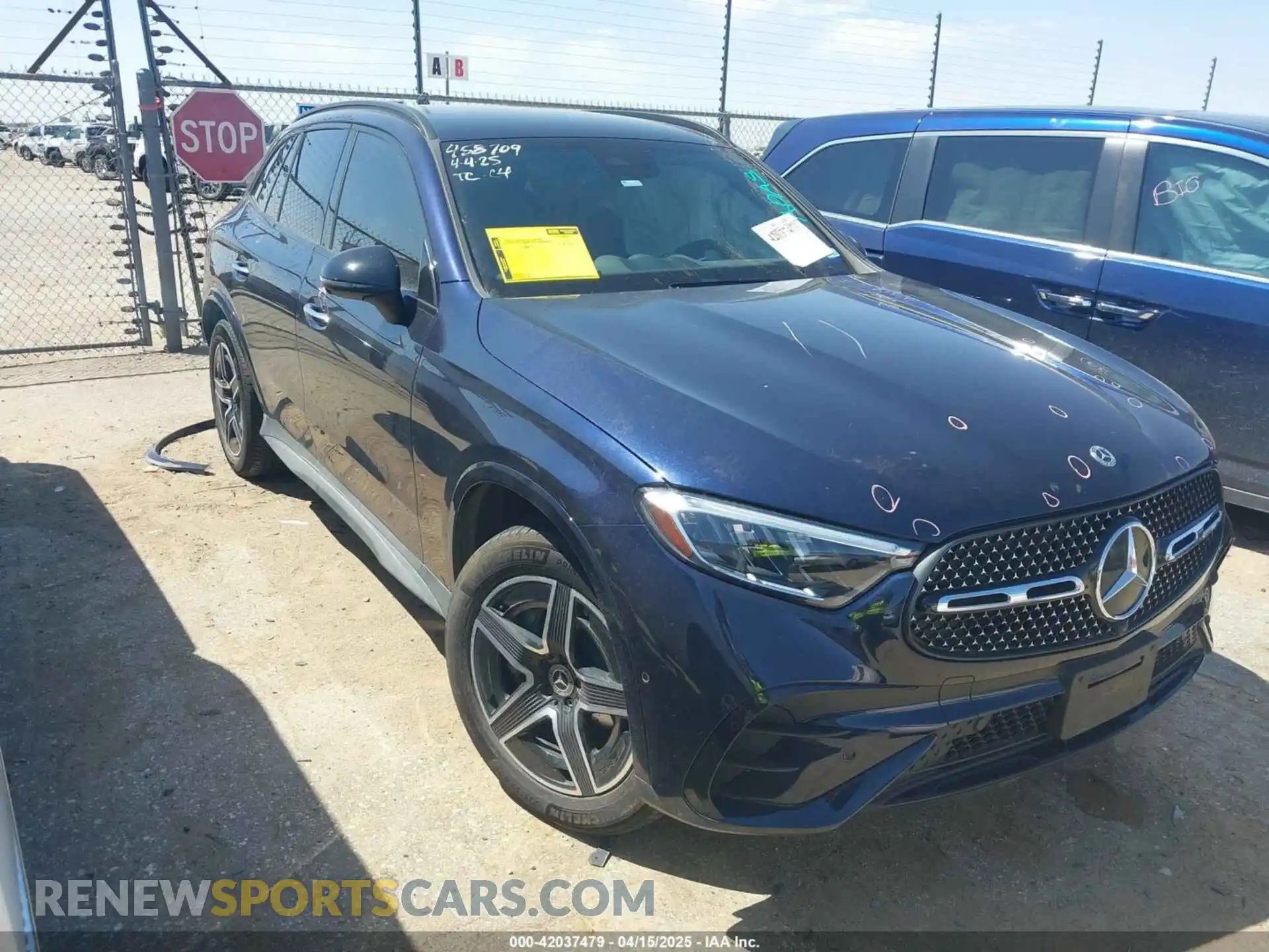 1 Photograph of a damaged car W1NKM4GB5PU029940 MERCEDES-BENZ GLC 300 2023