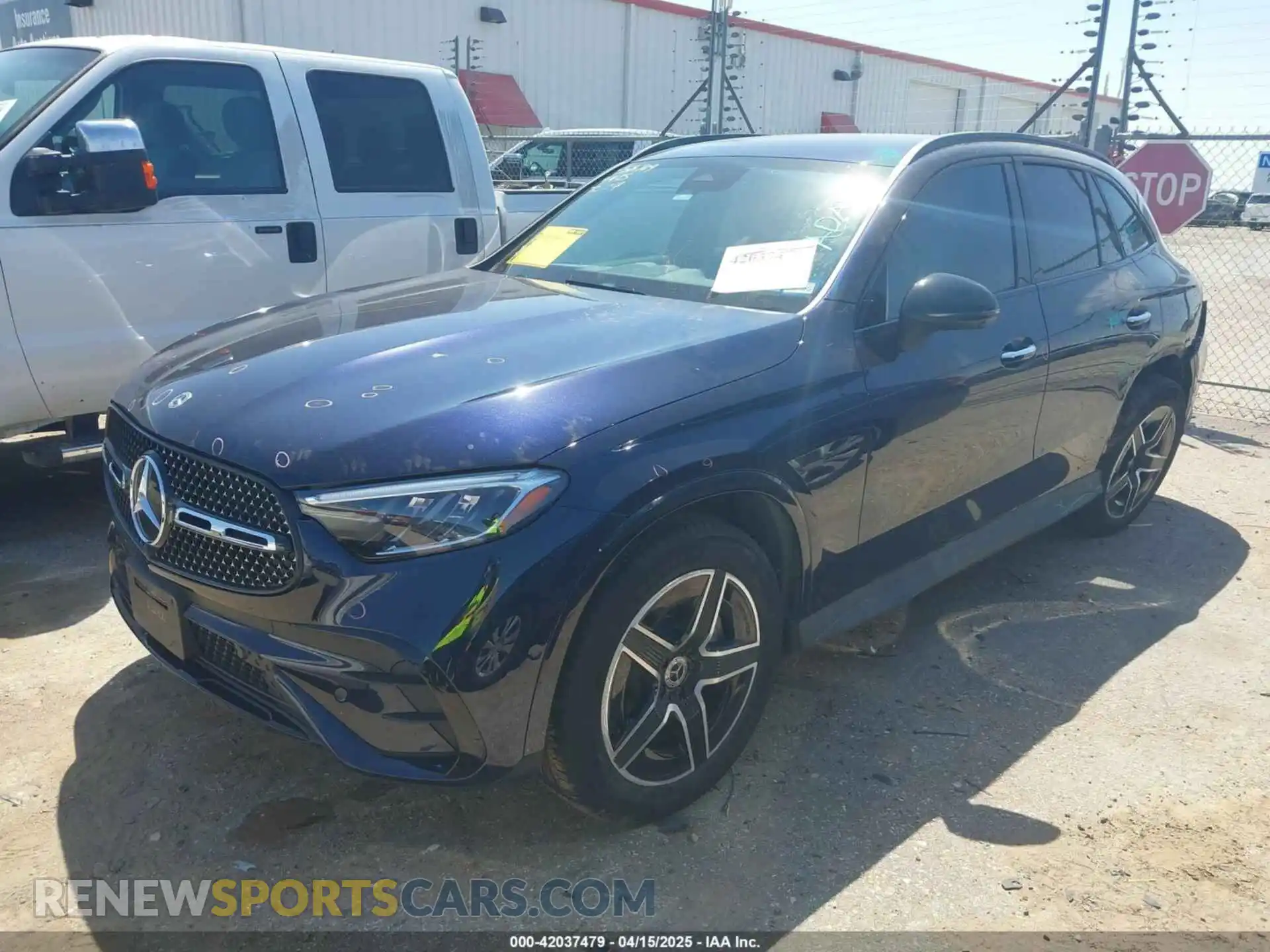 2 Photograph of a damaged car W1NKM4GB5PU029940 MERCEDES-BENZ GLC 300 2023