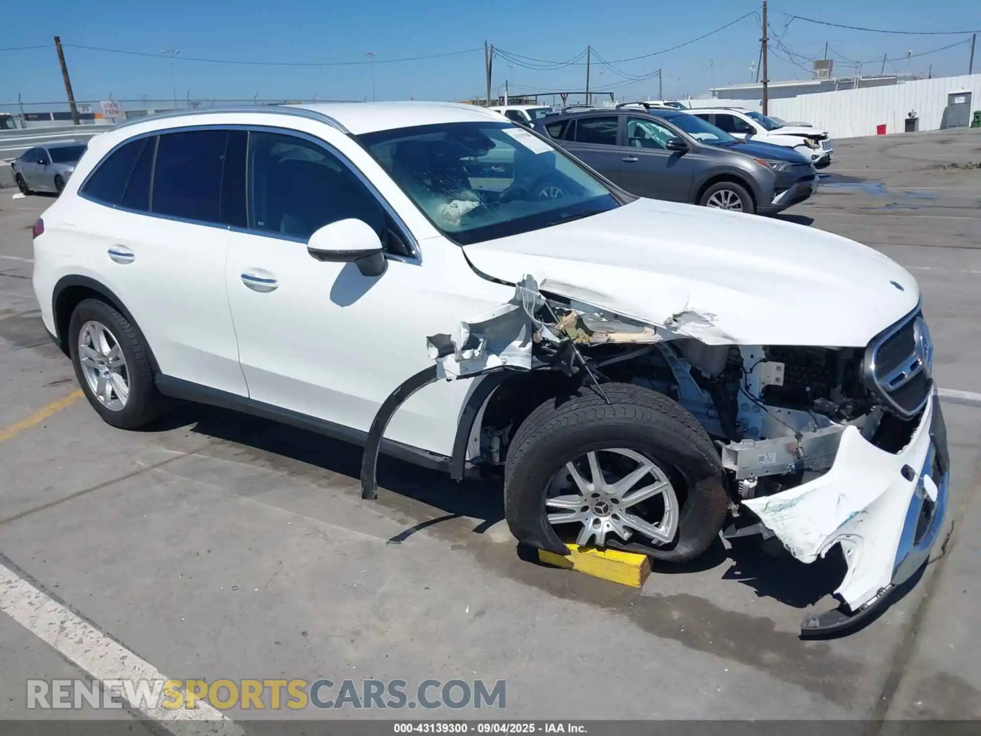 1 Photograph of a damaged car W1NKM4GB7PU025548 MERCEDES-BENZ GLC 300 2023