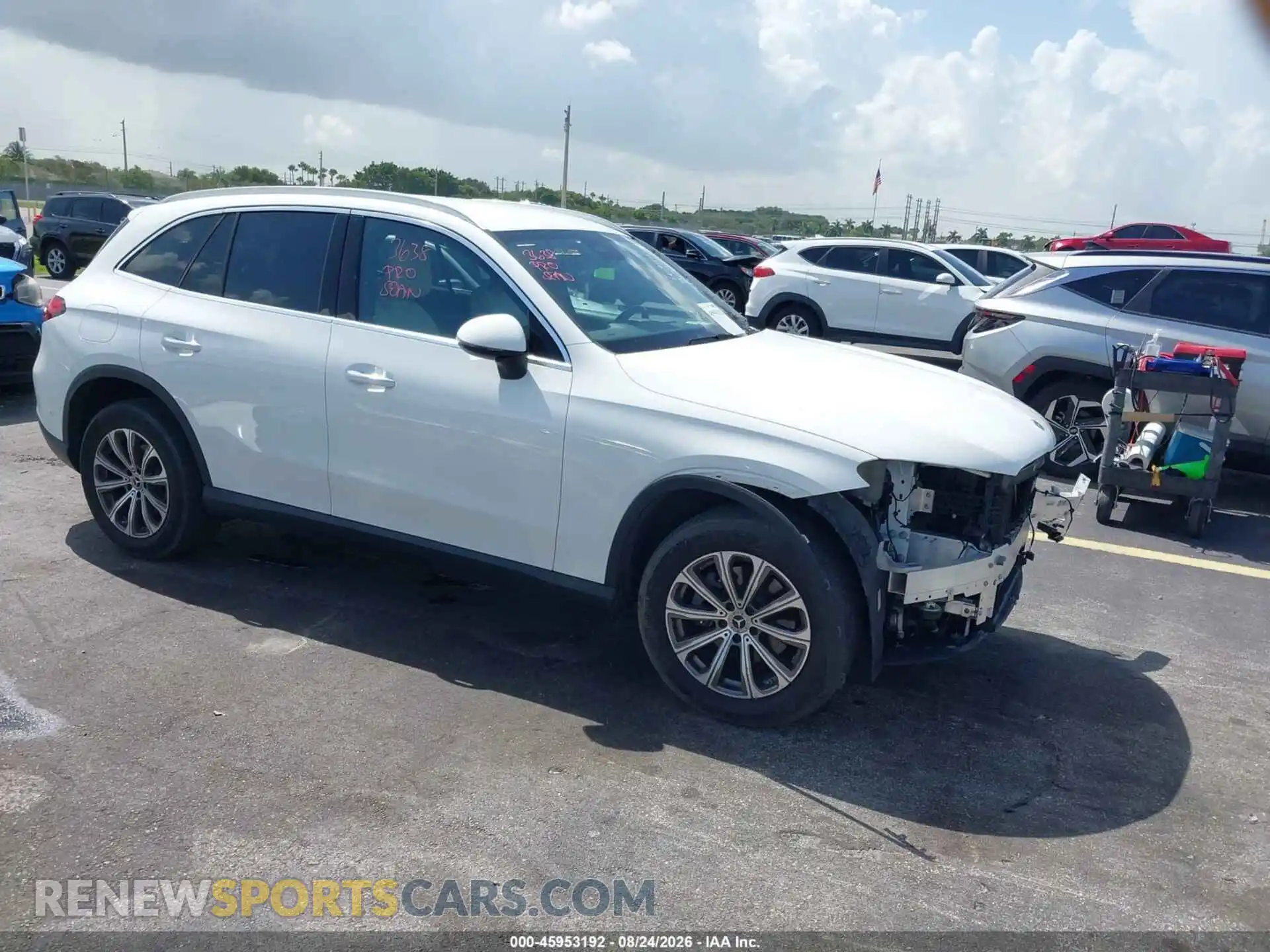 1 Photograph of a damaged car W1NKM4GB8PF030956 MERCEDES-BENZ GLC 300 2023