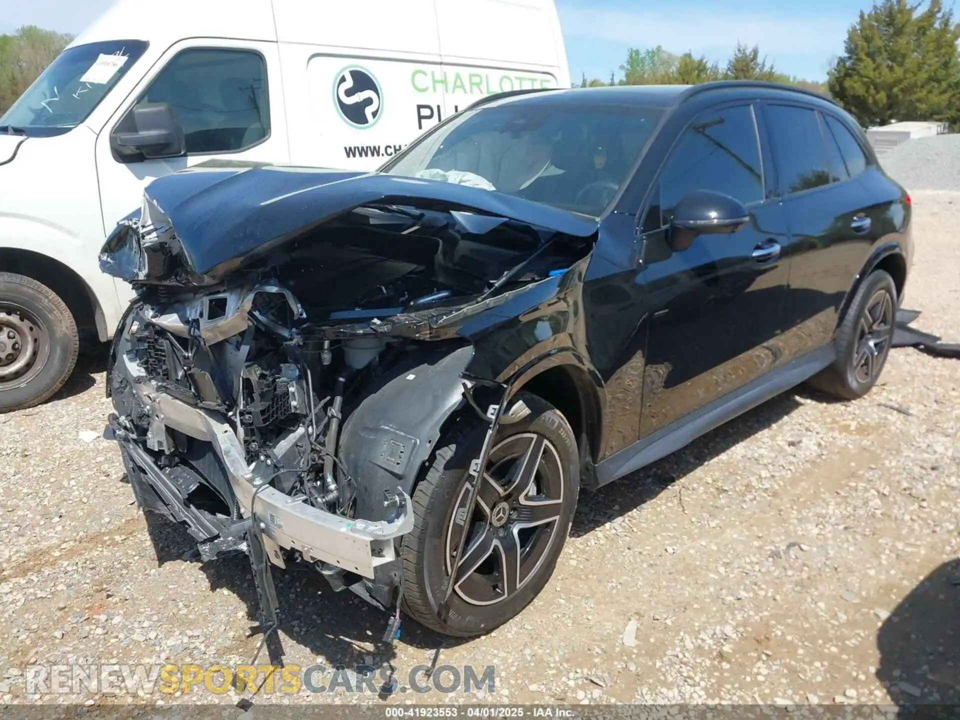2 Photograph of a damaged car W1NKM4GB9PU021131 MERCEDES-BENZ GLC 300 2023