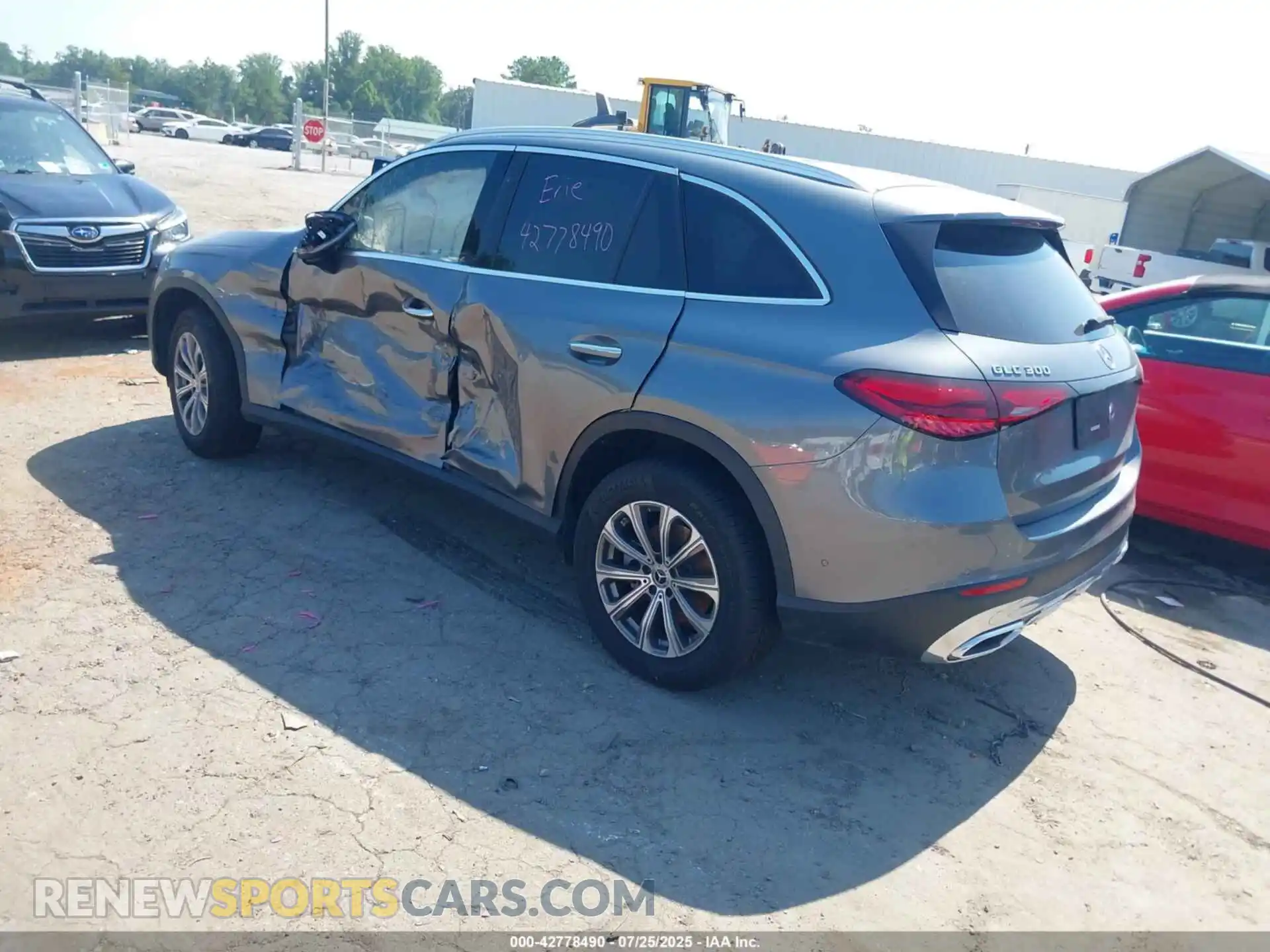 3 Photograph of a damaged car W1NKM4HB1PU021719 MERCEDES-BENZ GLC 300 2023
