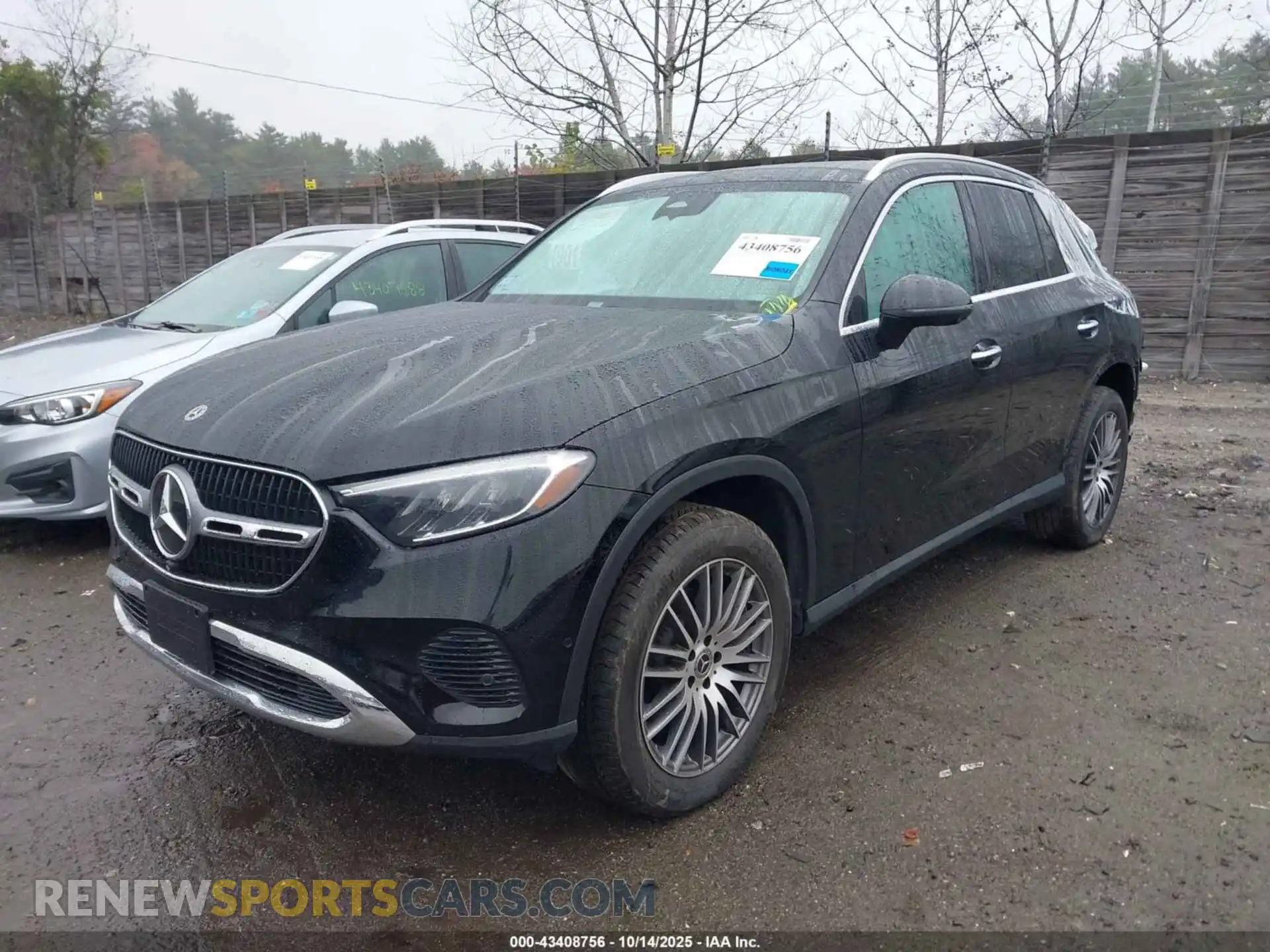 2 Photograph of a damaged car W1NKM4HB2PF049548 MERCEDES-BENZ GLC 300 2023