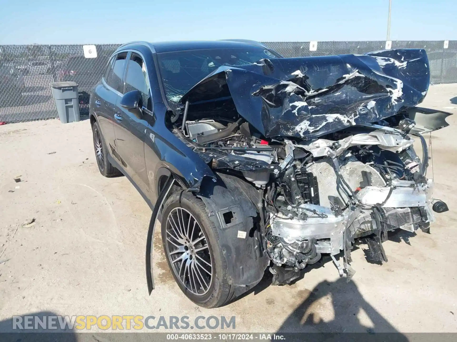 1 Photograph of a damaged car W1NKM4HB2PF061487 MERCEDES-BENZ GLC 300 2023