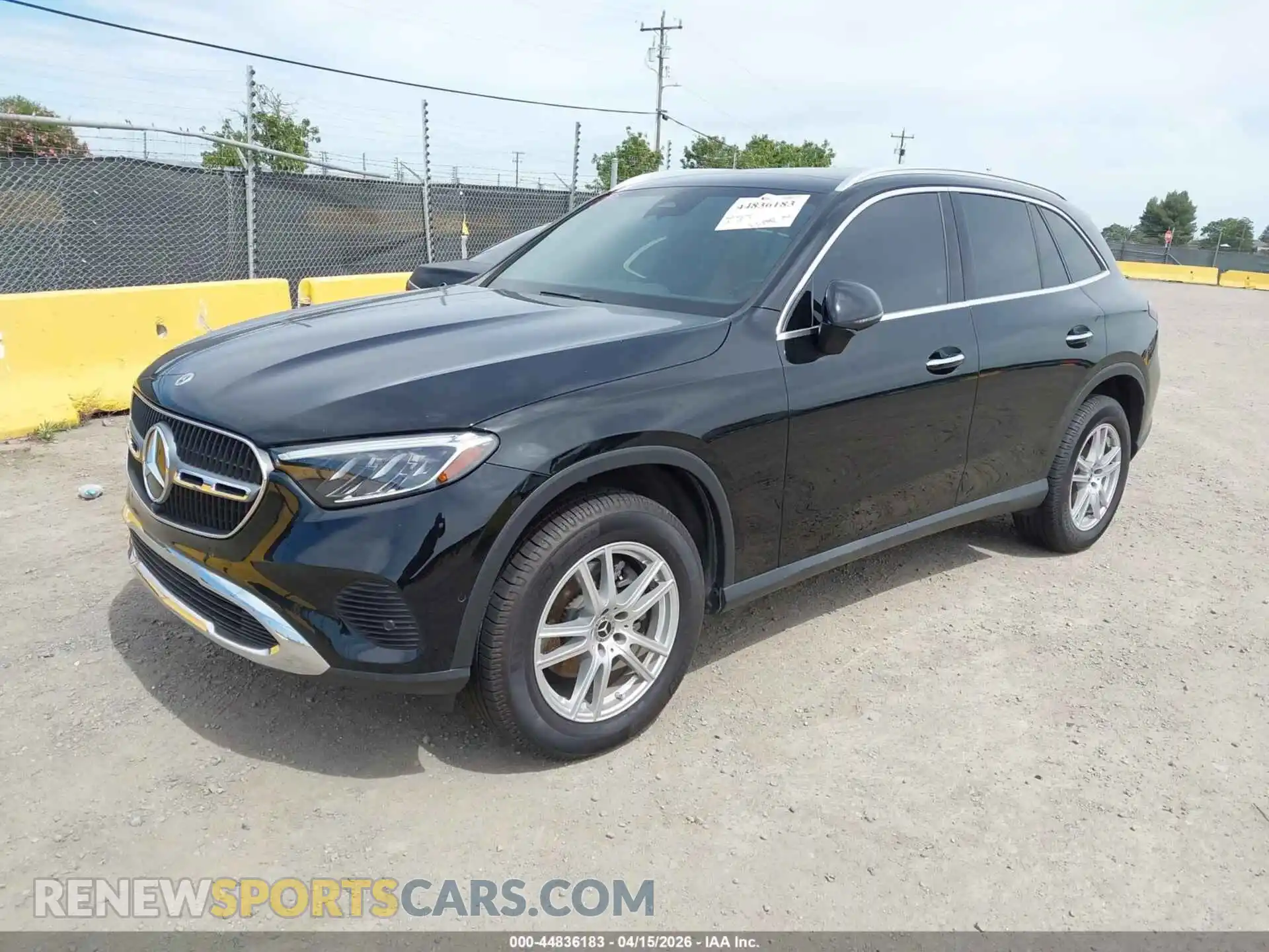 2 Photograph of a damaged car W1NKM4HB3PF024965 MERCEDES-BENZ GLC 300 2023