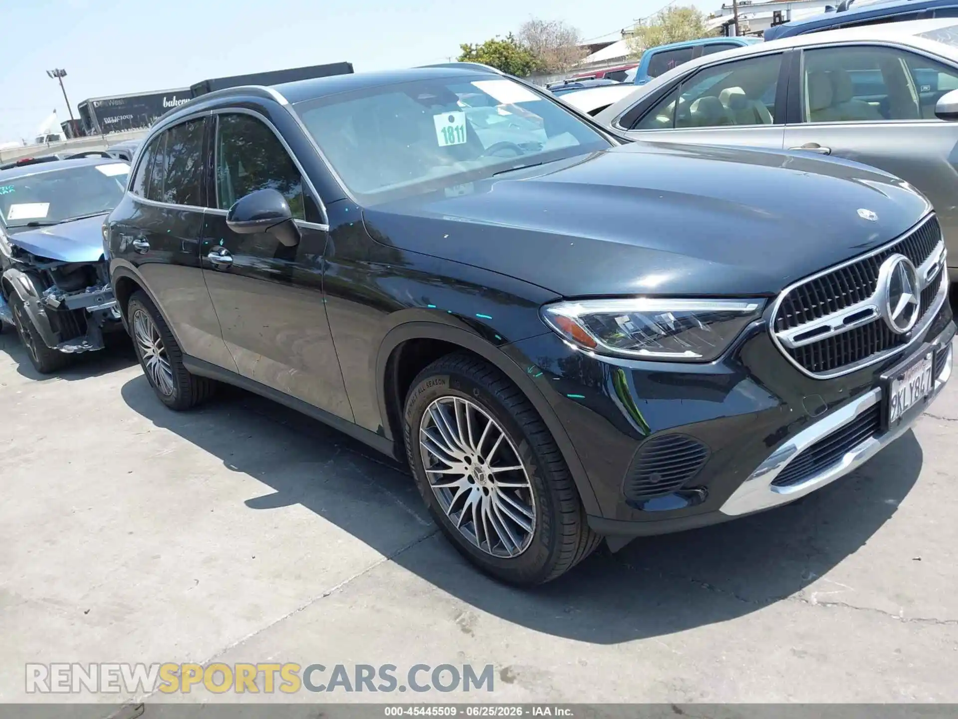 1 Photograph of a damaged car W1NKM4HB4PU029703 MERCEDES-BENZ GLC 300 2023