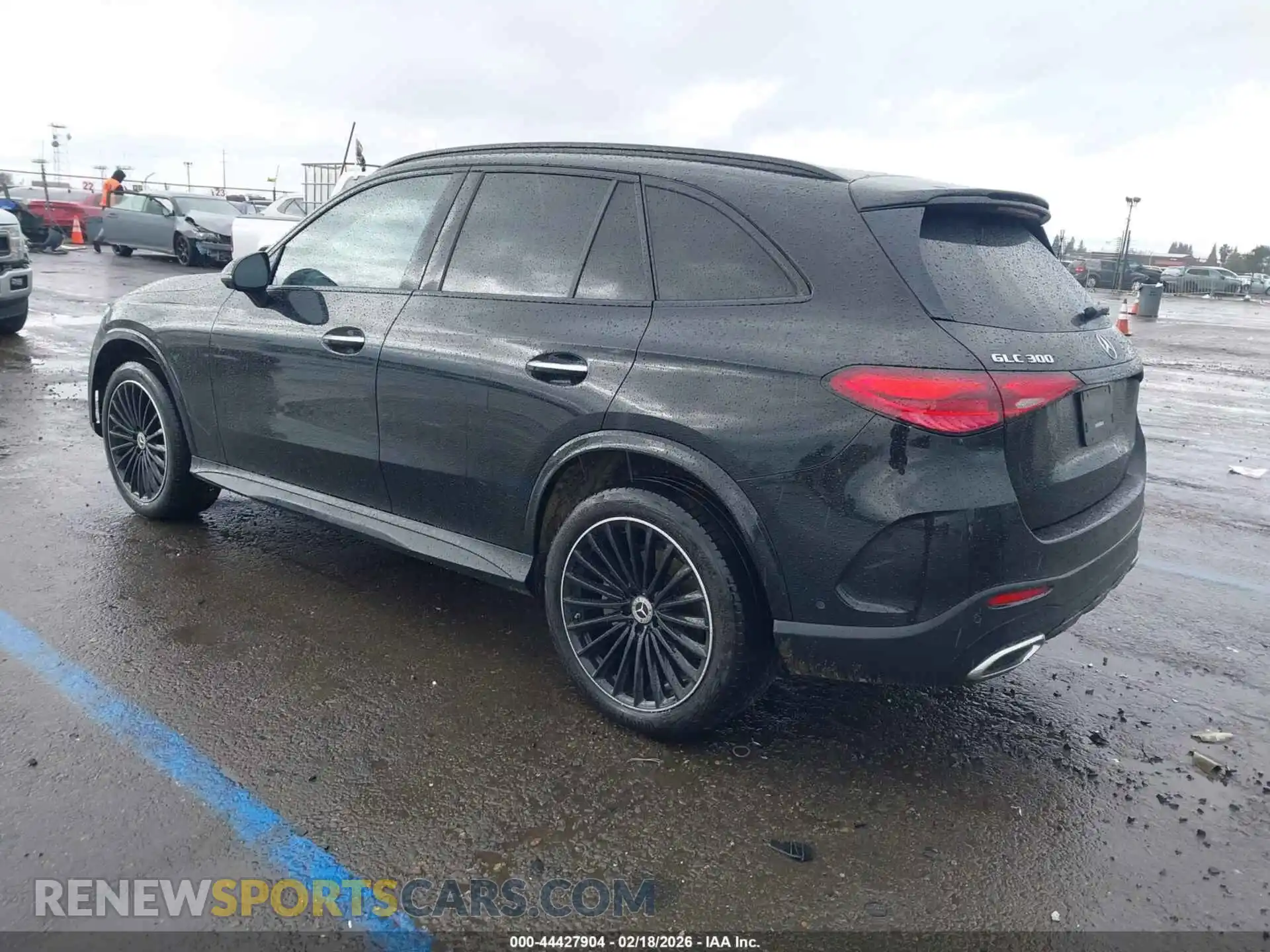 3 Photograph of a damaged car W1NKM4HB5PU026471 MERCEDES-BENZ GLC 300 2023