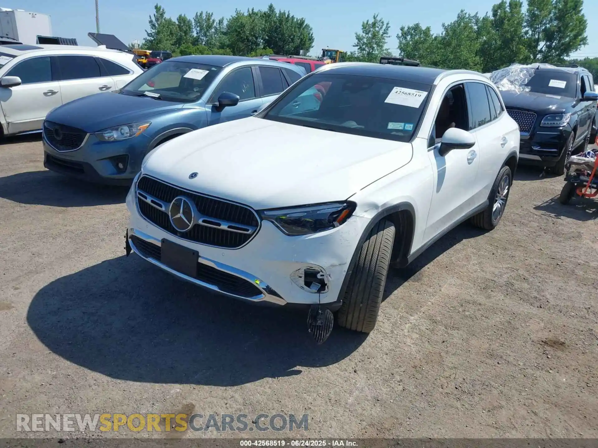 2 Photograph of a damaged car W1NKM4HB7PF043941 MERCEDES-BENZ GLC 300 2023