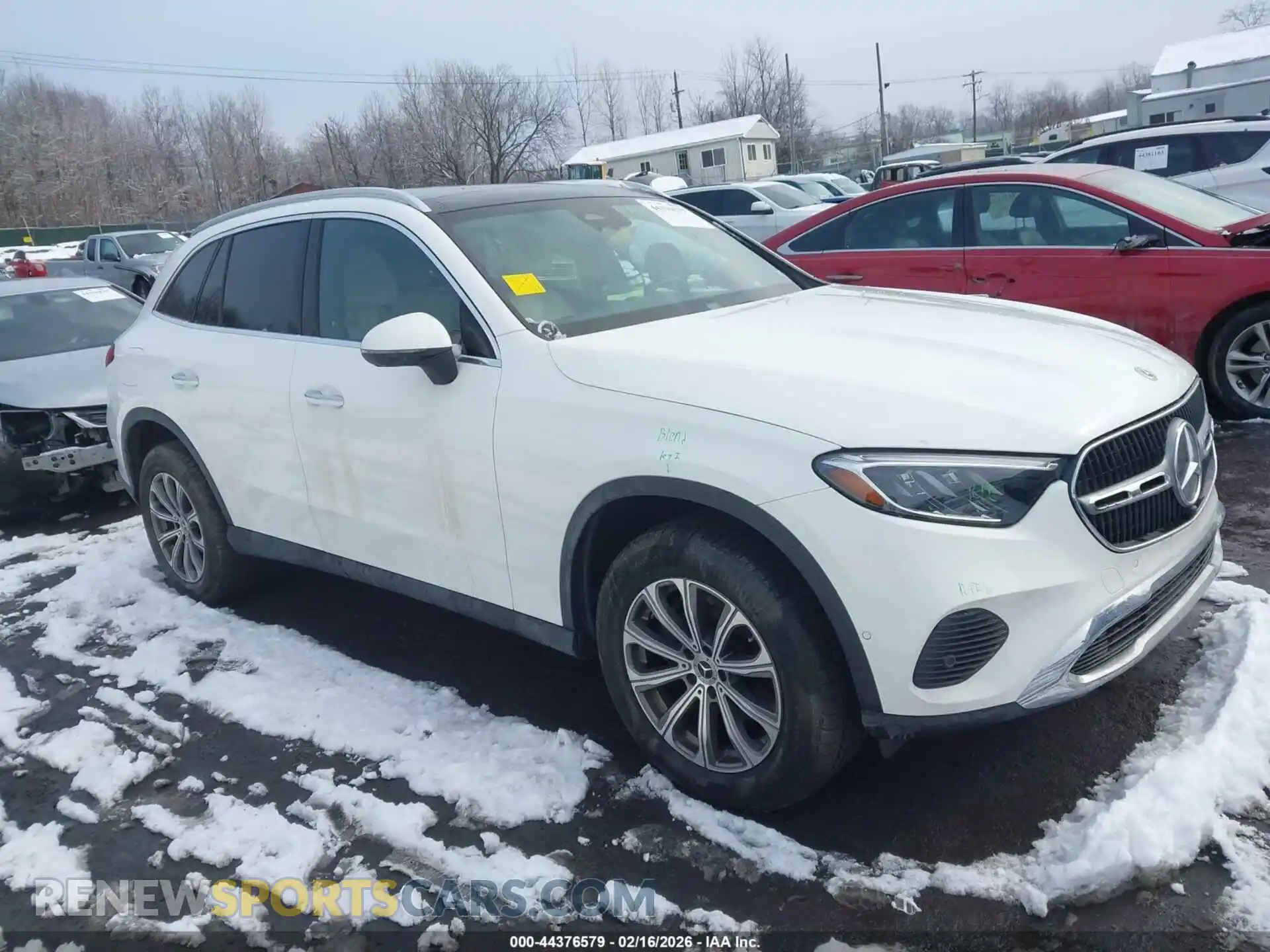 1 Photograph of a damaged car W1NKM4HB8PF057878 MERCEDES-BENZ GLC 300 2023