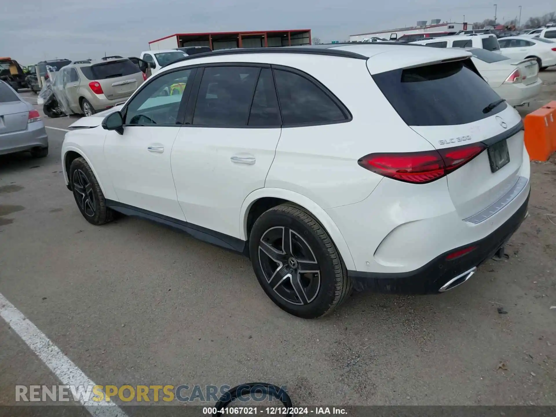 3 Photograph of a damaged car W1NKM4HB8PF060067 MERCEDES-BENZ GLC 300 2023
