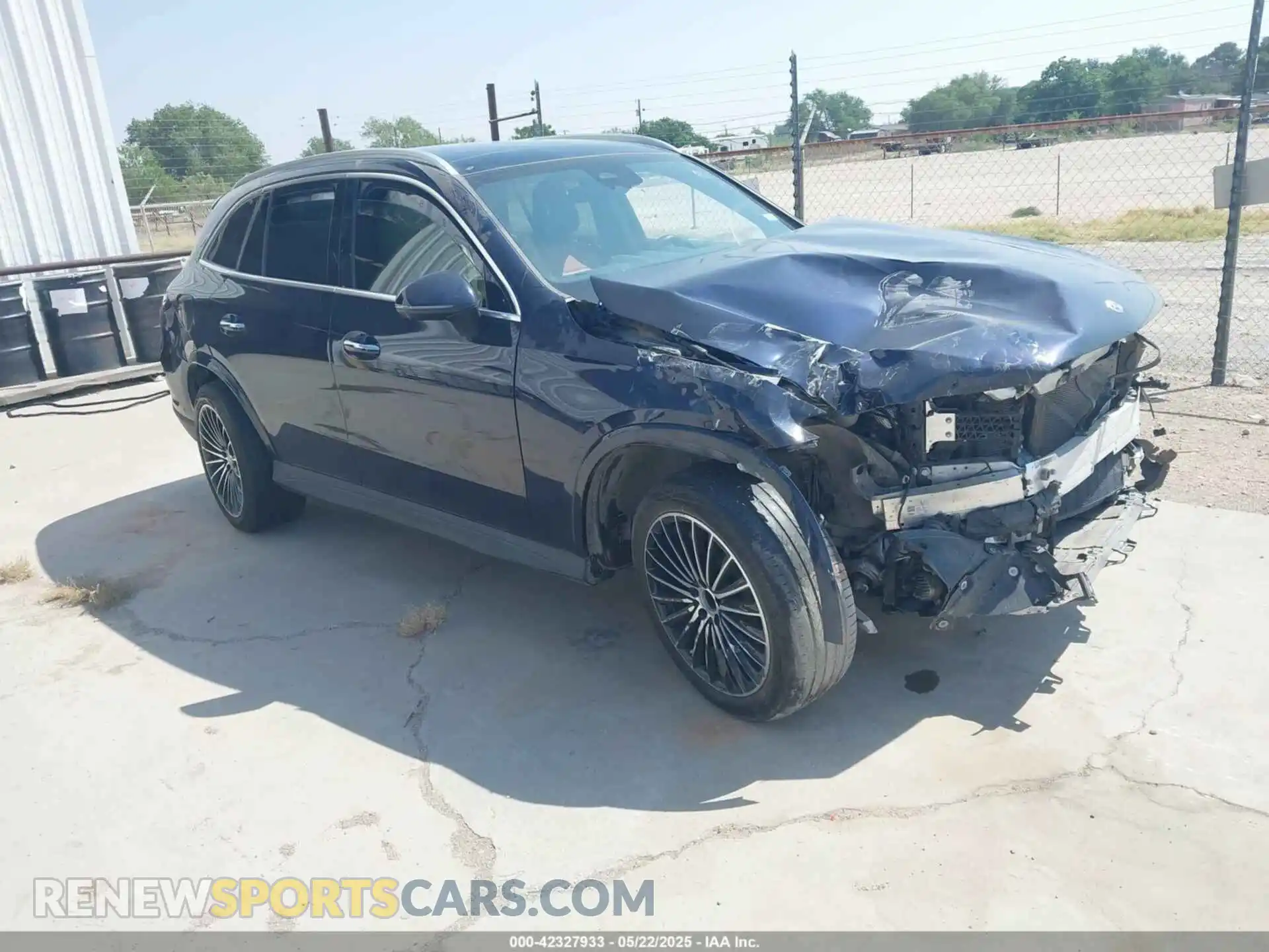 1 Photograph of a damaged car W1NKM4HB8PU005288 MERCEDES-BENZ GLC 300 2023