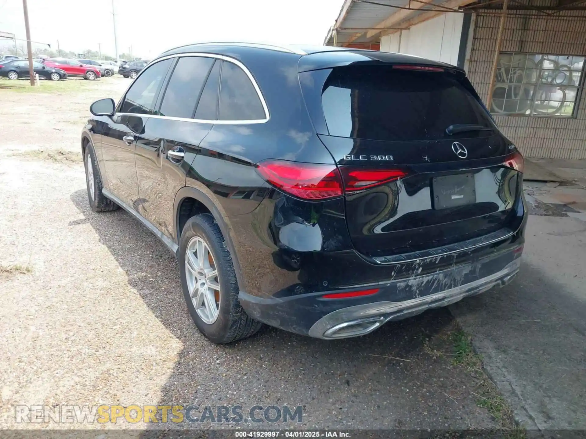3 Photograph of a damaged car W1NKM4HB8PU033947 MERCEDES-BENZ GLC 300 2023