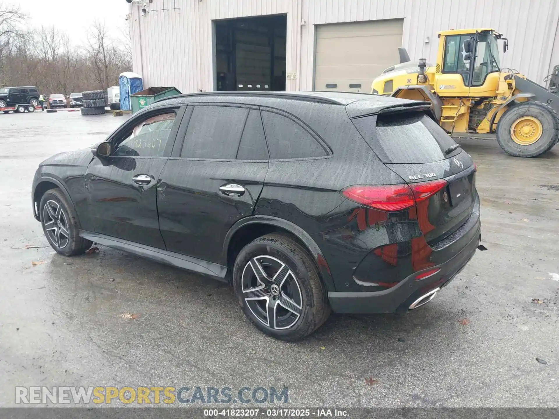 3 Photograph of a damaged car W1NKM4HB9PU029891 MERCEDES-BENZ GLC 300 2023