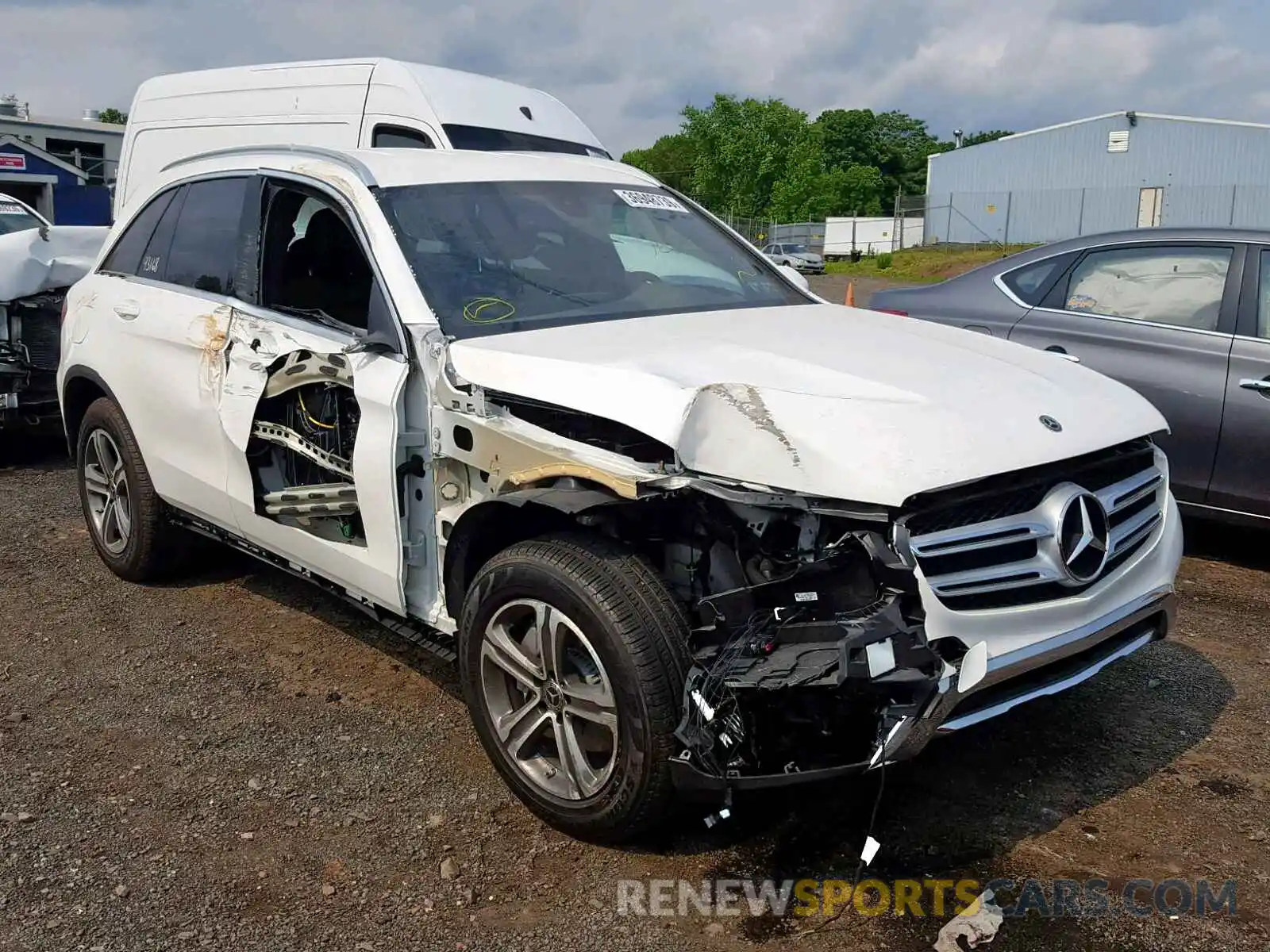 1 Photograph of a damaged car WDC0G4KB7KV151676 MERCEDES-BENZ GLC 300 4M 2019