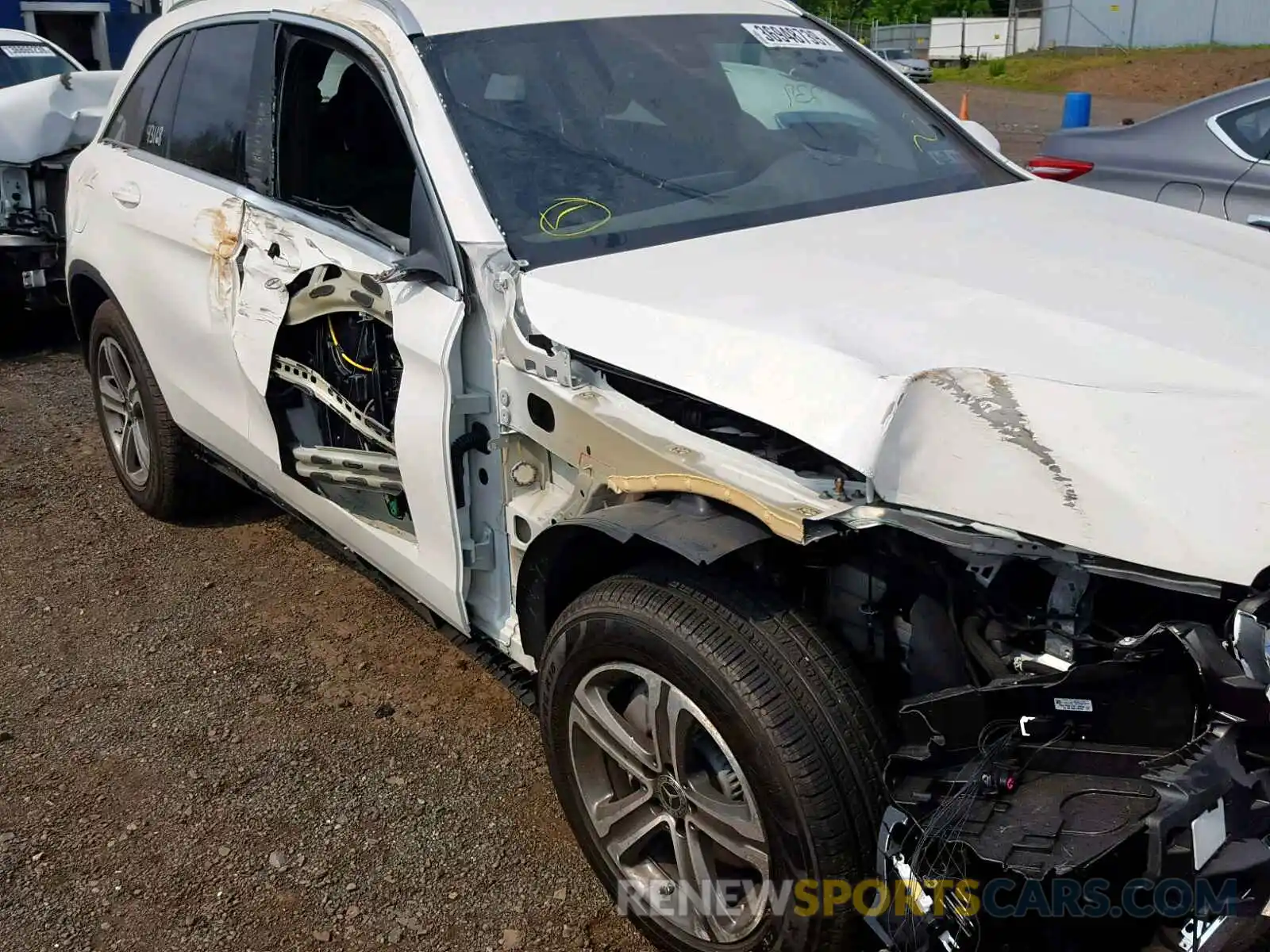 9 Photograph of a damaged car WDC0G4KB7KV151676 MERCEDES-BENZ GLC 300 4M 2019