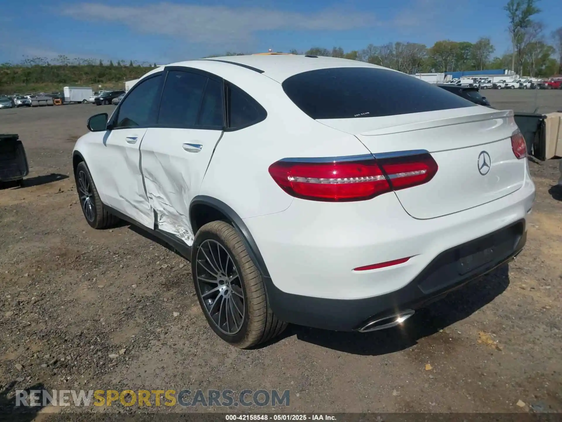 3 fotografías del automóvil dañado WDC0J4KB4KF538570 MERCEDES-BENZ GLC 300 COUPE 2019