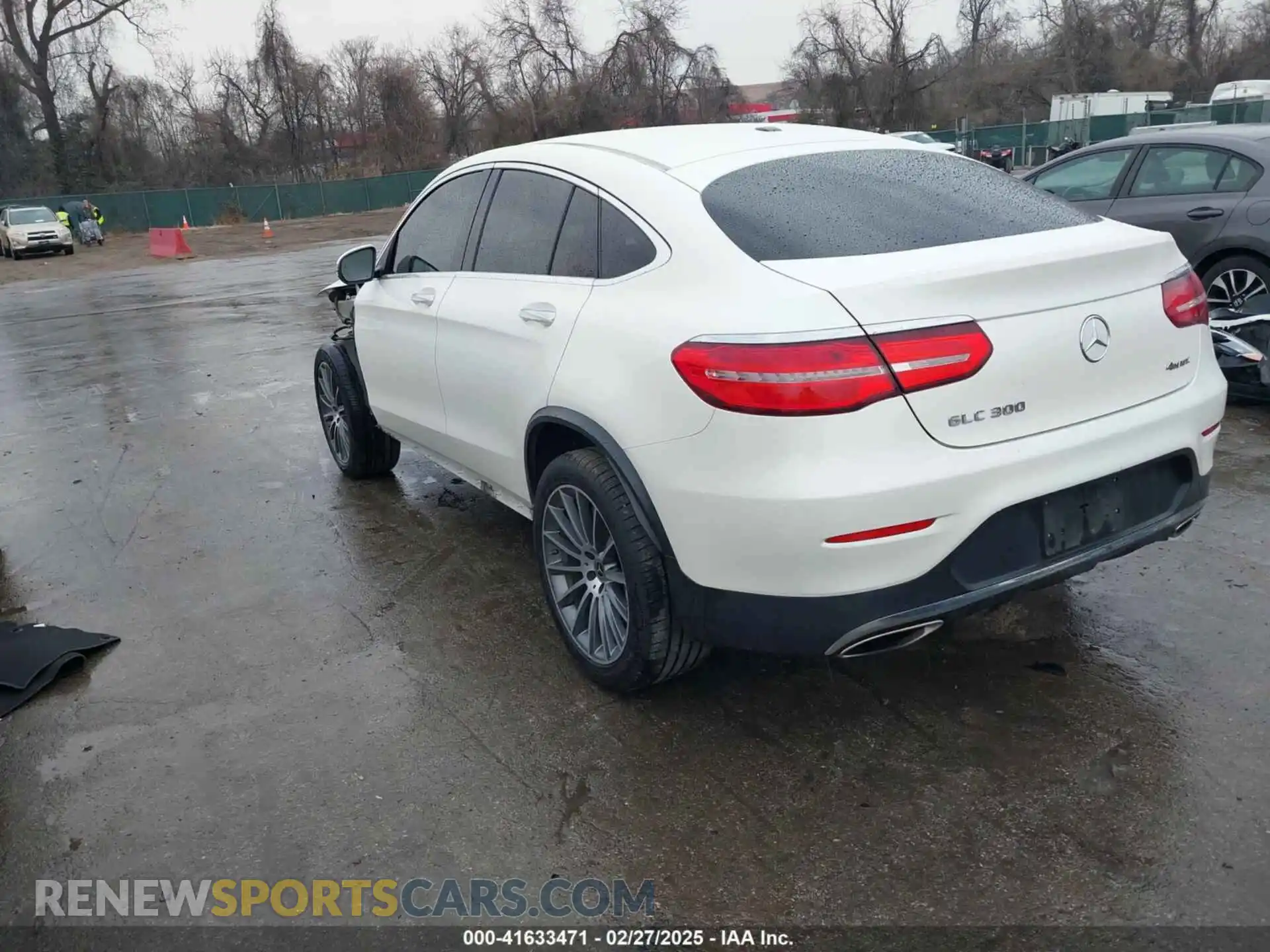 3 fotografías del automóvil dañado WDC0J4KB7KF553841 MERCEDES-BENZ GLC 300 COUPE 2019