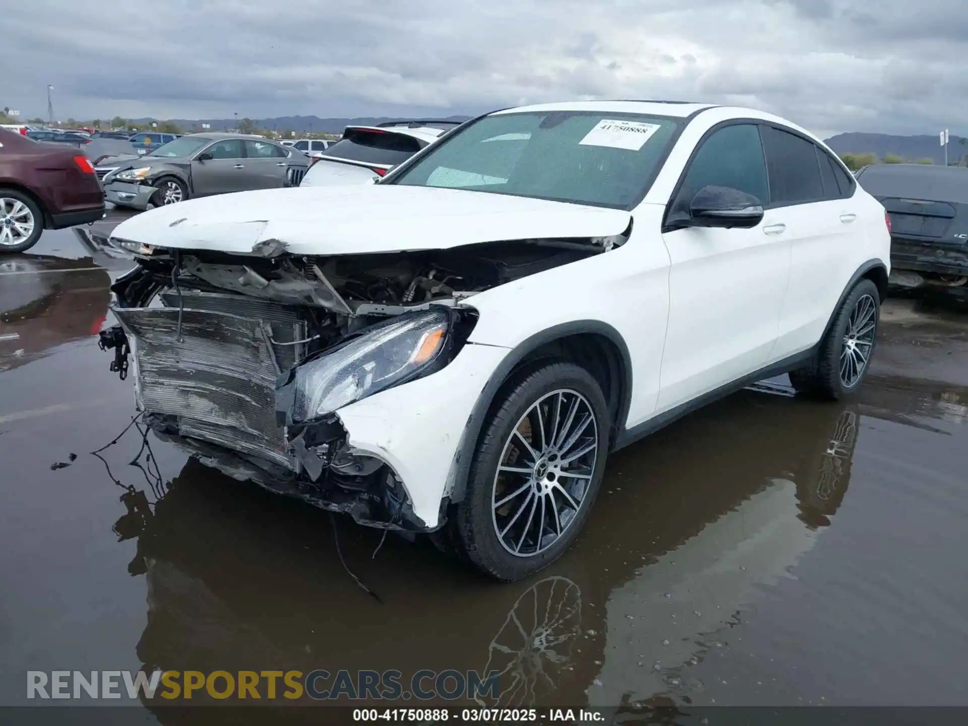 2 fotografías del automóvil dañado WDC0J4KB8KF661904 MERCEDES-BENZ GLC 300 COUPE 2019