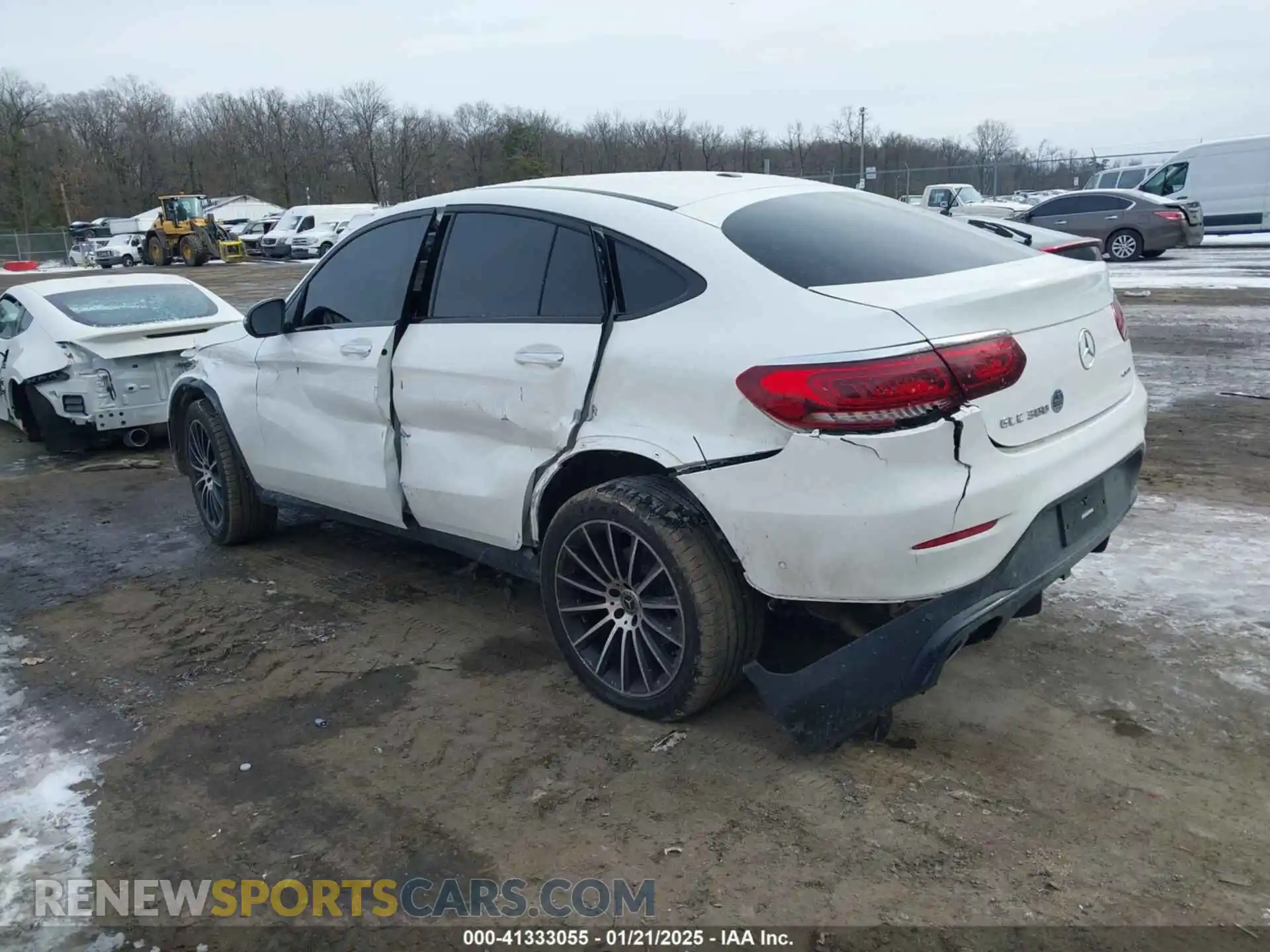 3 Фотография поврежденного автомобиля W1N0J8EB1LF858965 MERCEDES-BENZ GLC 300 COUPE 2020