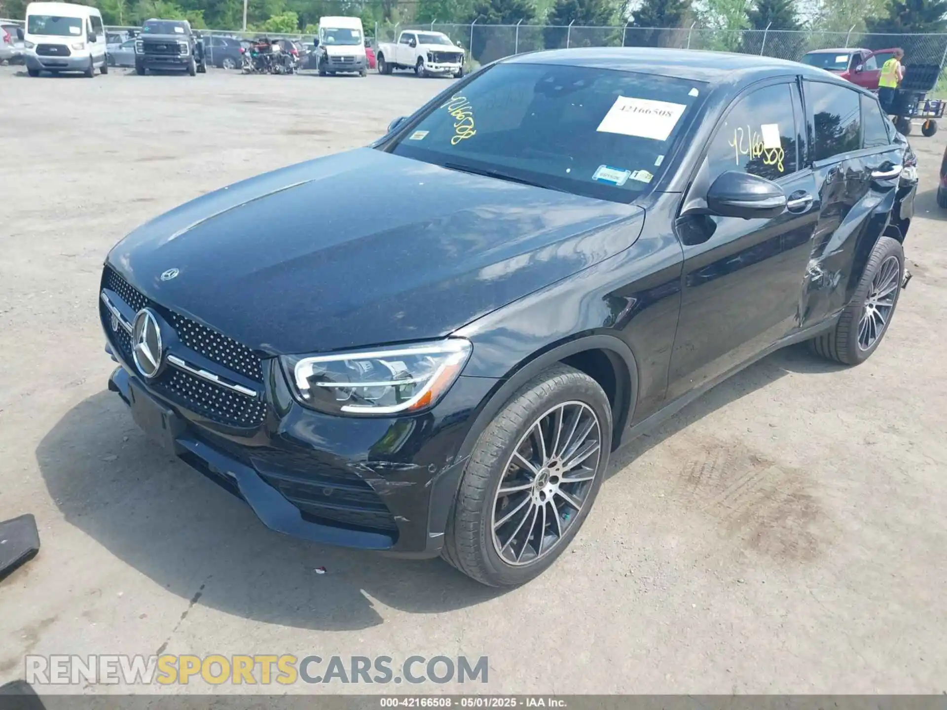 2 Фотография поврежденного автомобиля W1N0J8EB8LF850068 MERCEDES-BENZ GLC 300 COUPE 2020